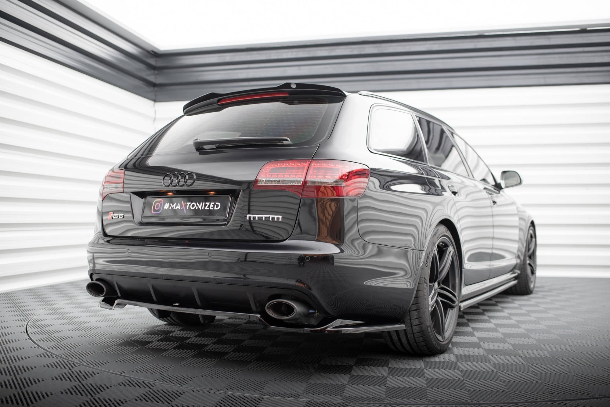 Maxton Design Splitter trasero (With Vertical Bars) para Audi RS6 Avant C6 - imagen 2