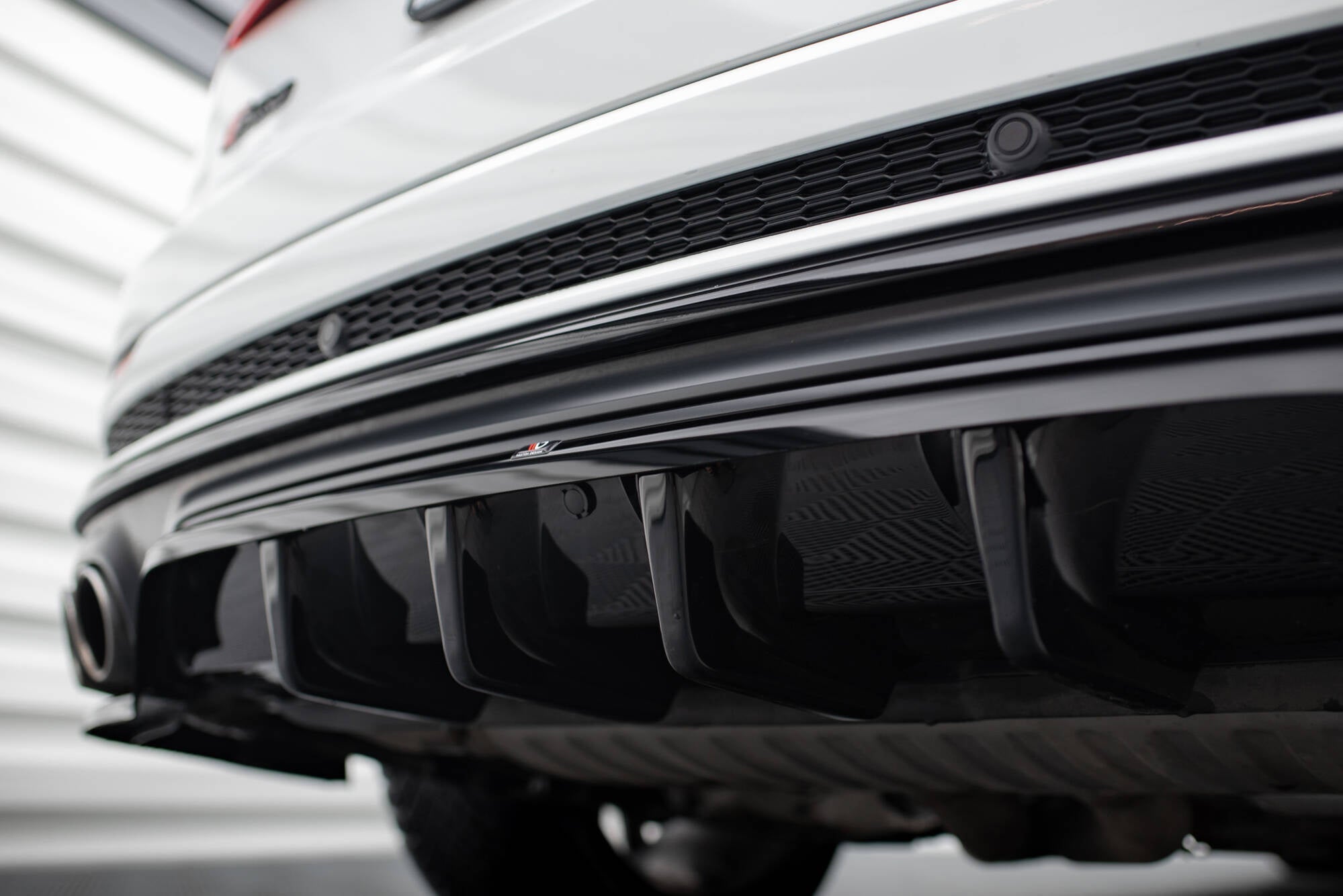 Maxton Design Splitter trasero (With Vertical Bars) para Audi SQ8 Mk1 - imagen 4