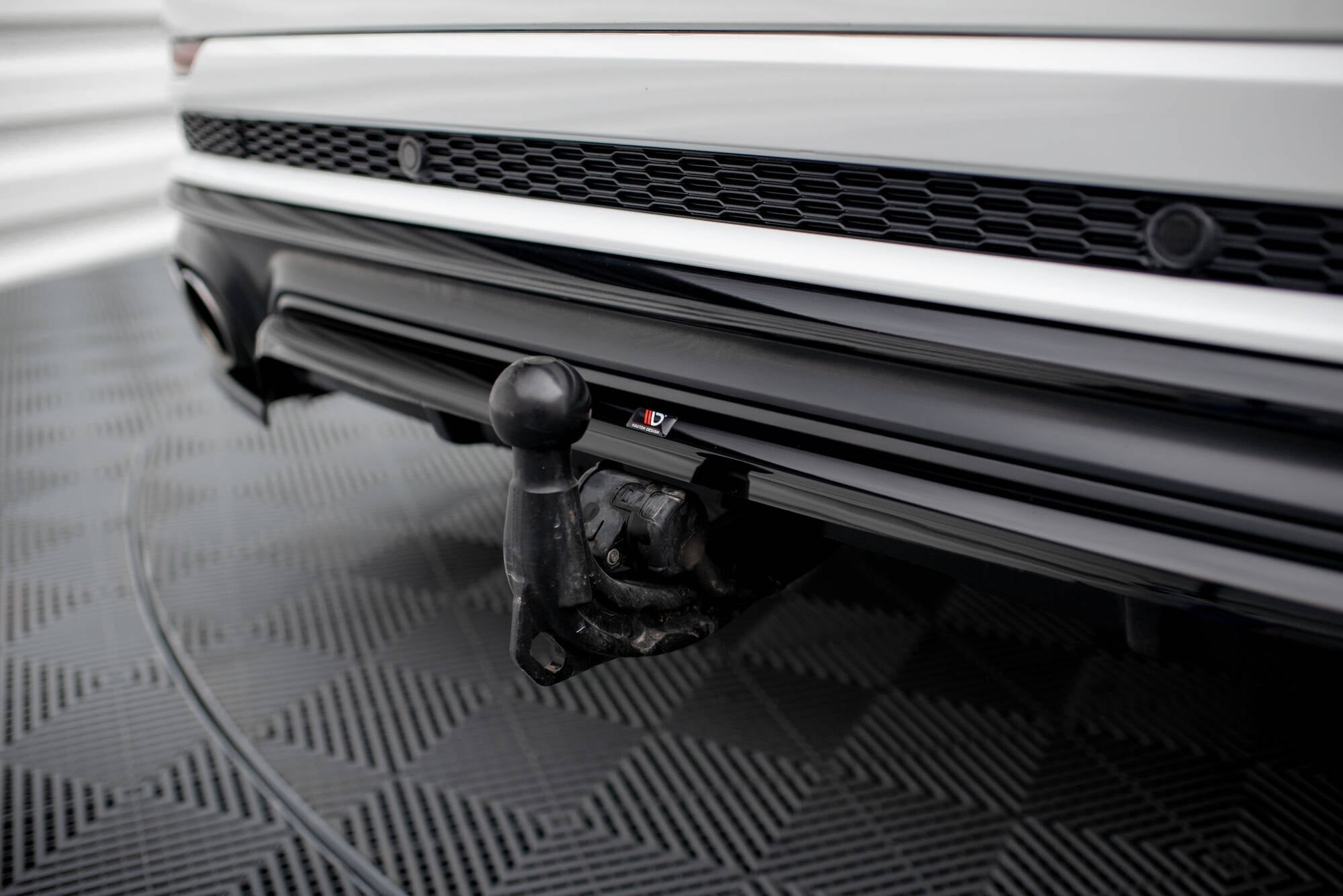 Maxton Design Splitter trasero (With Vertical Bars) para Audi SQ8 Mk1 - imagen 6