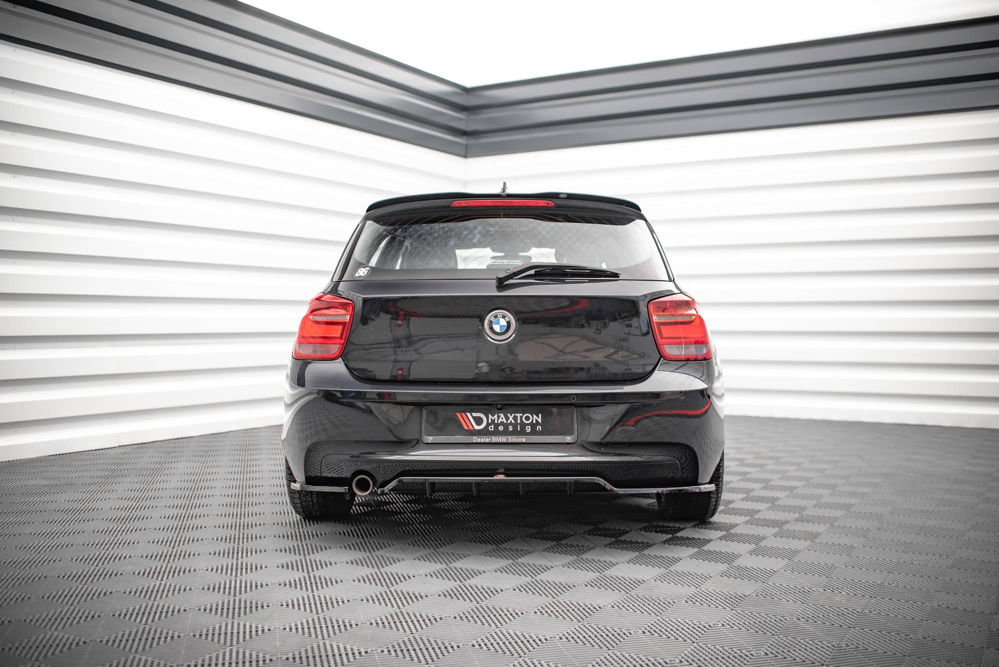 Maxton Design Splitter trasero (With Vertical Bars) para BMW 1 F20 - imagen 2