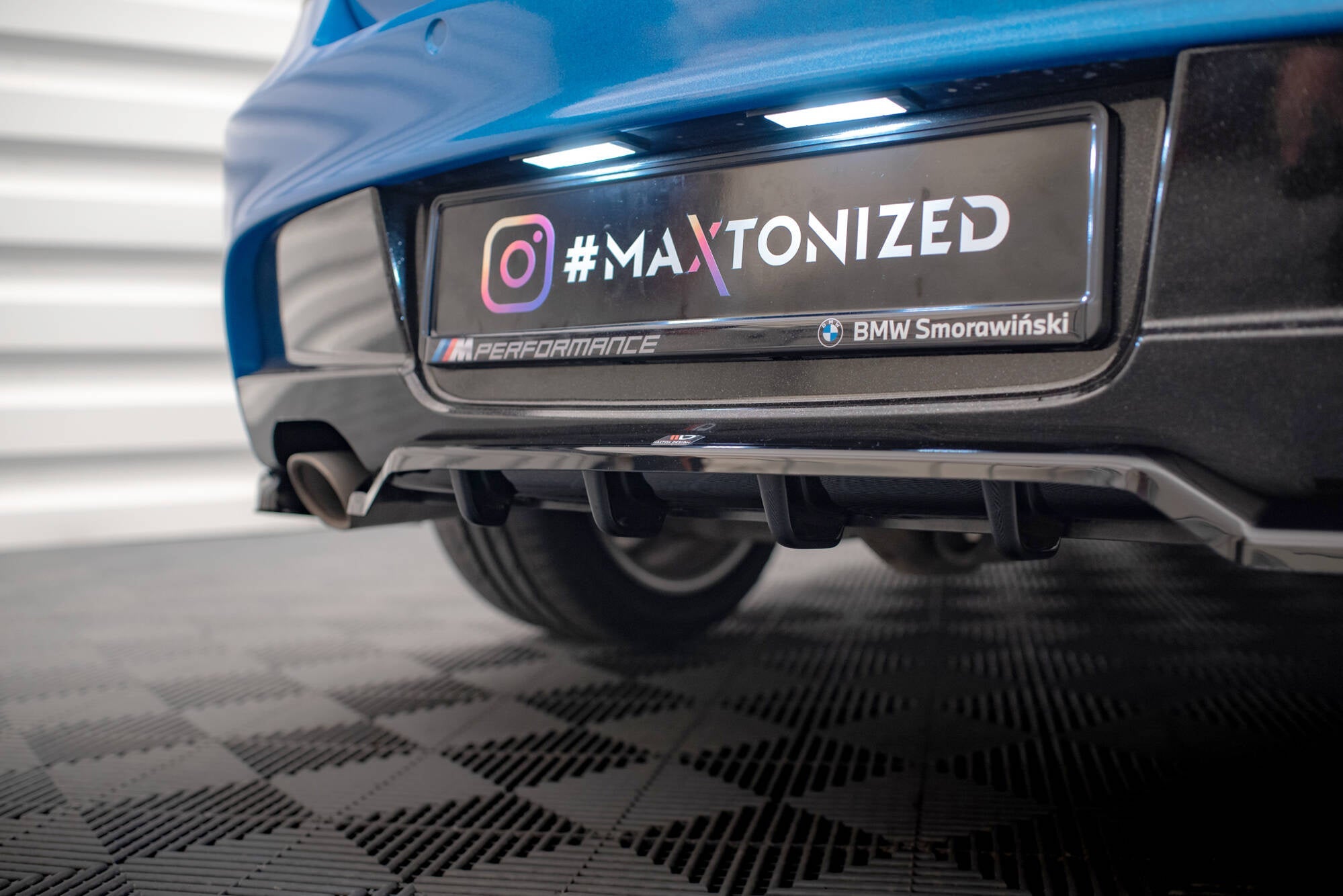 Maxton Design Splitter trasero (With Vertical Bars) para BMW 1 M-Pack E87 Facelift - imagen 4