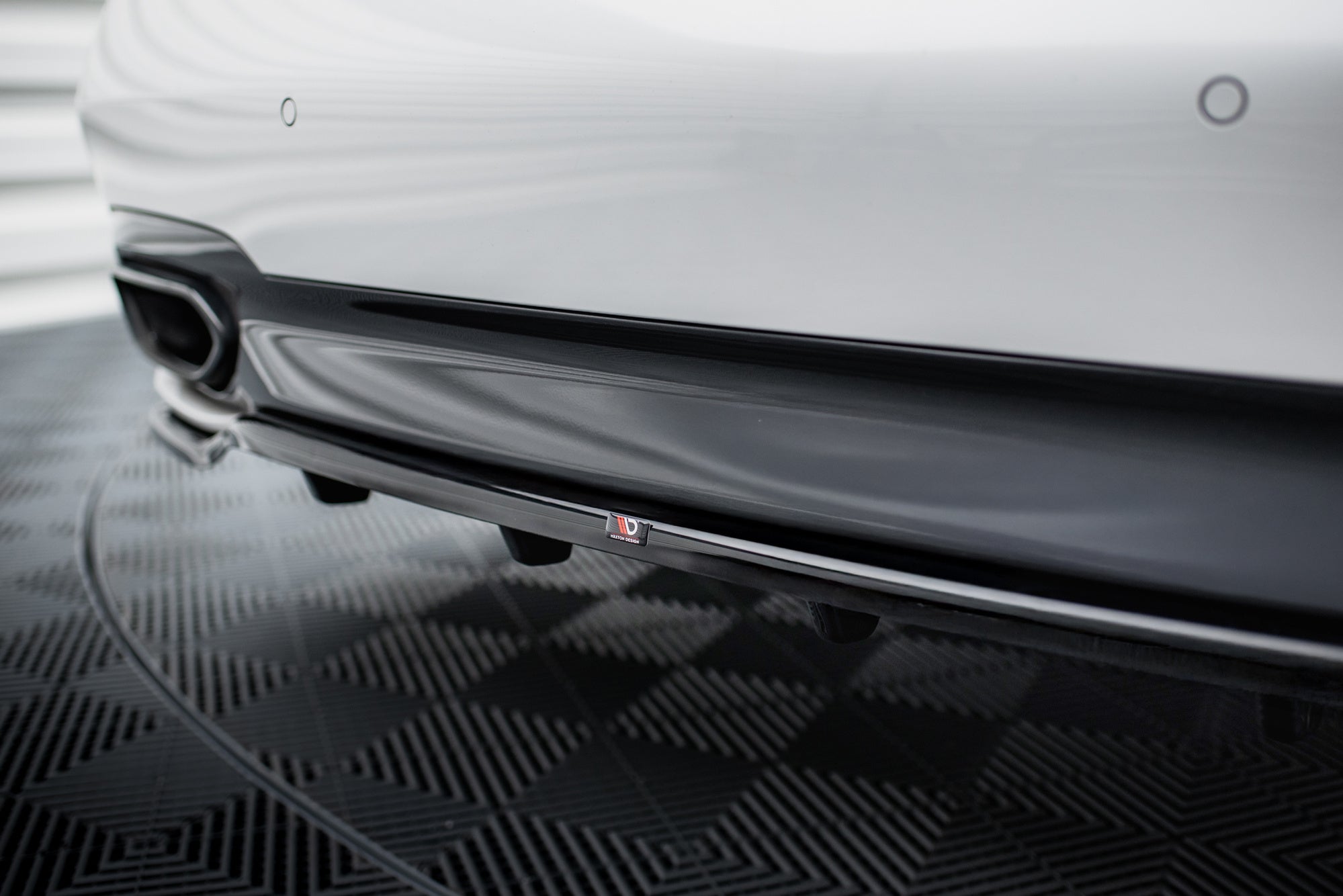 Maxton Design Splitter trasero (With Vertical Bars) para BMW 7 M-Pack G11 /G12 - imagen 4
