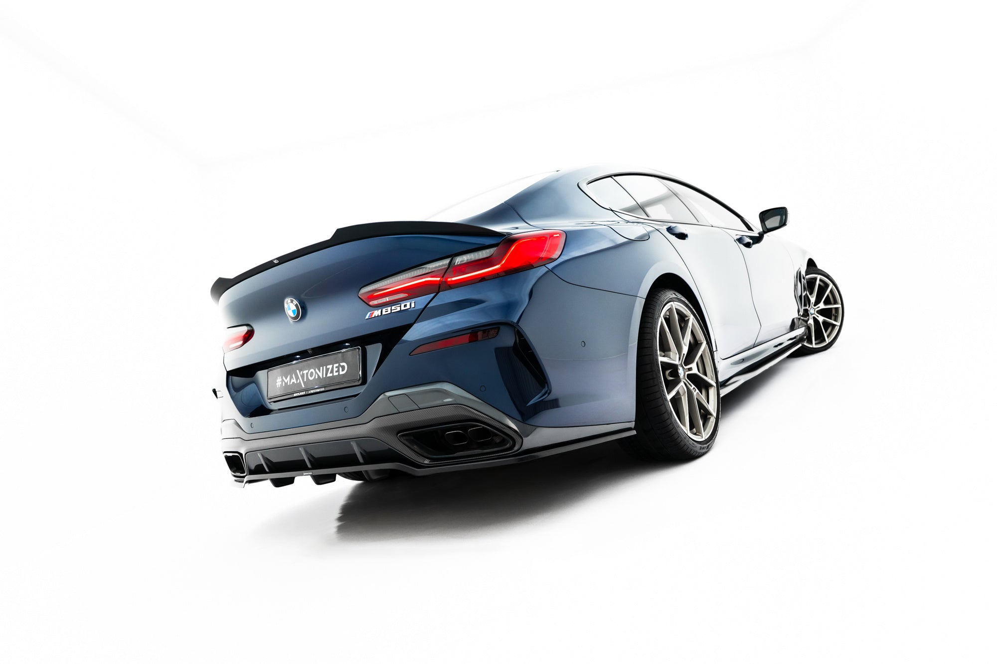 Maxton Design Splitter trasero (With Vertical Bars) para BMW 8 Gran Coupe M-Pack G16 - imagen 2