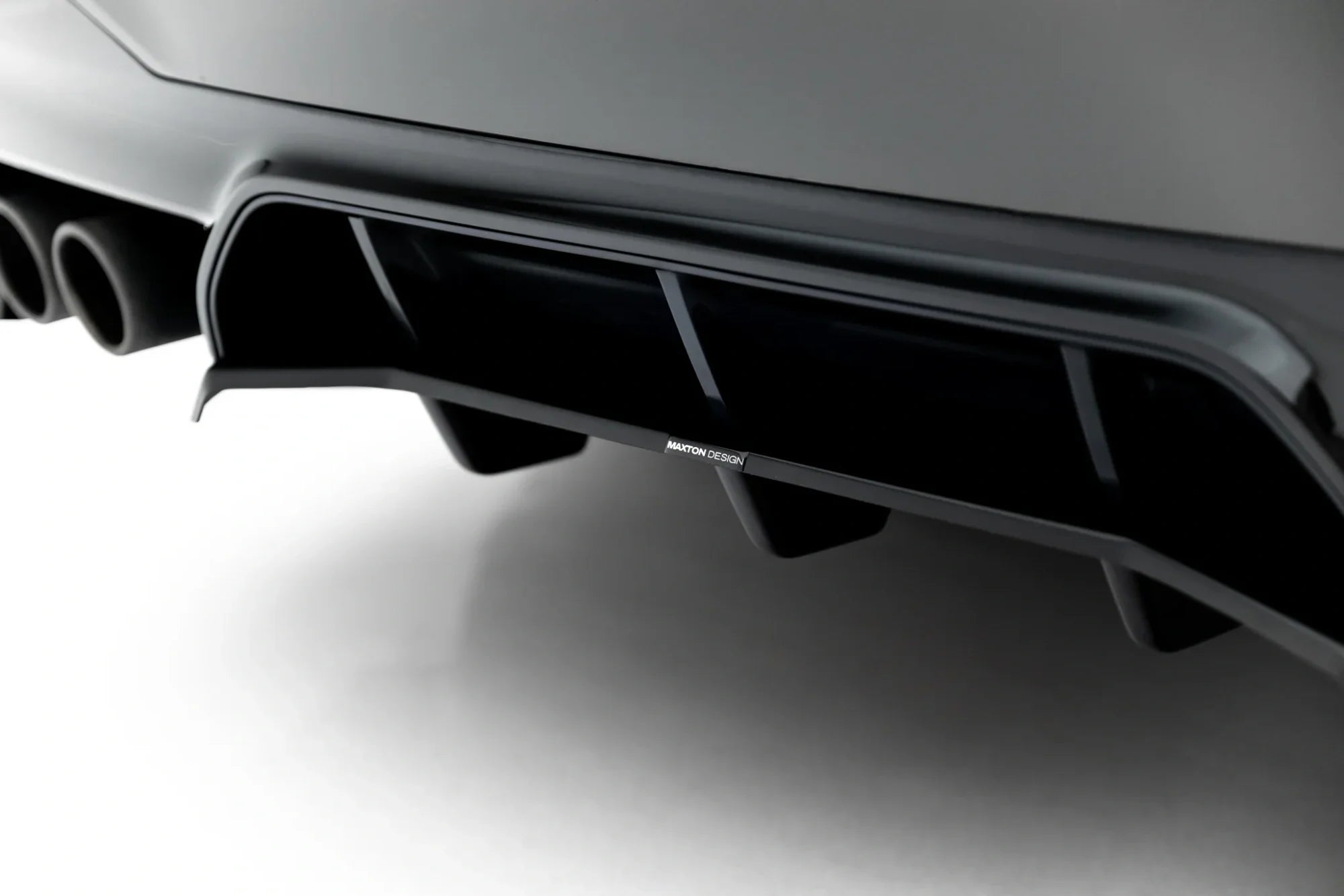 Maxton Design Splitter trasero (With Vertical Bars) para BMW M5 F90 / F90 Facelift - imagen 2