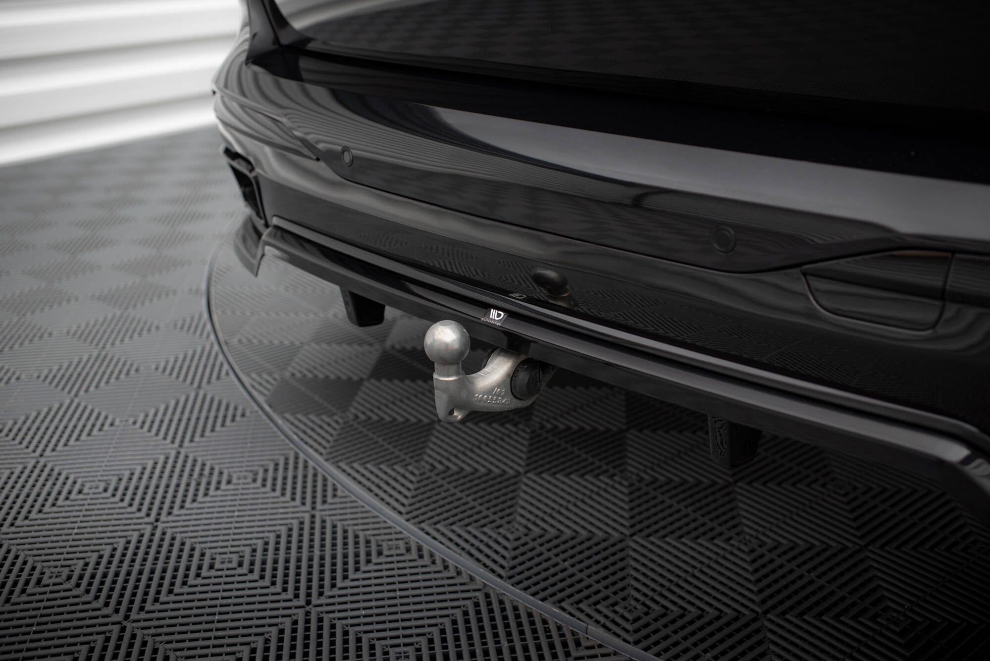 Maxton Design Splitter trasero (With Vertical Bars) para BMW X7 M-Pack G07 Facelift - imagen 3