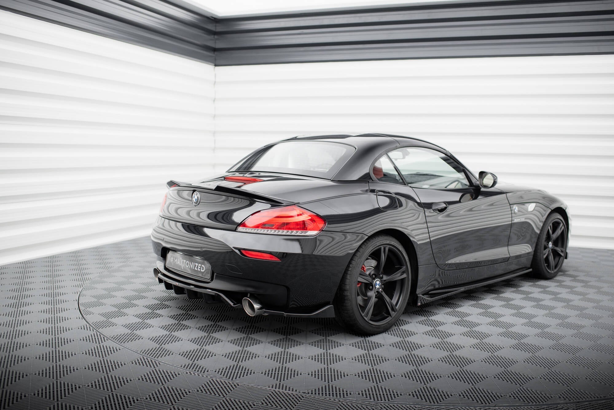 Maxton Design Splitter trasero (With Vertical Bars) V.1 para BMW Z4 M-Pack E89 Facelift - imagen 2