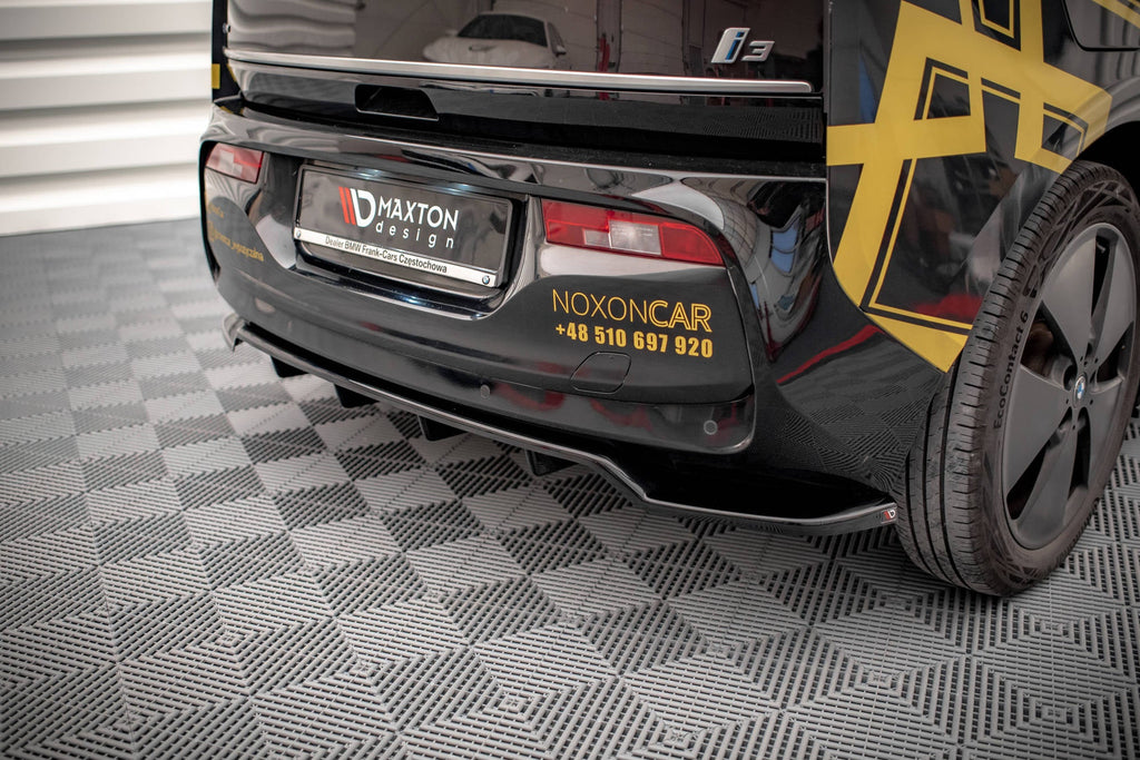 Maxton Design Splitter trasero (With Vertical Bars) para BMW i3 Mk1 Facelift - imagen 2
