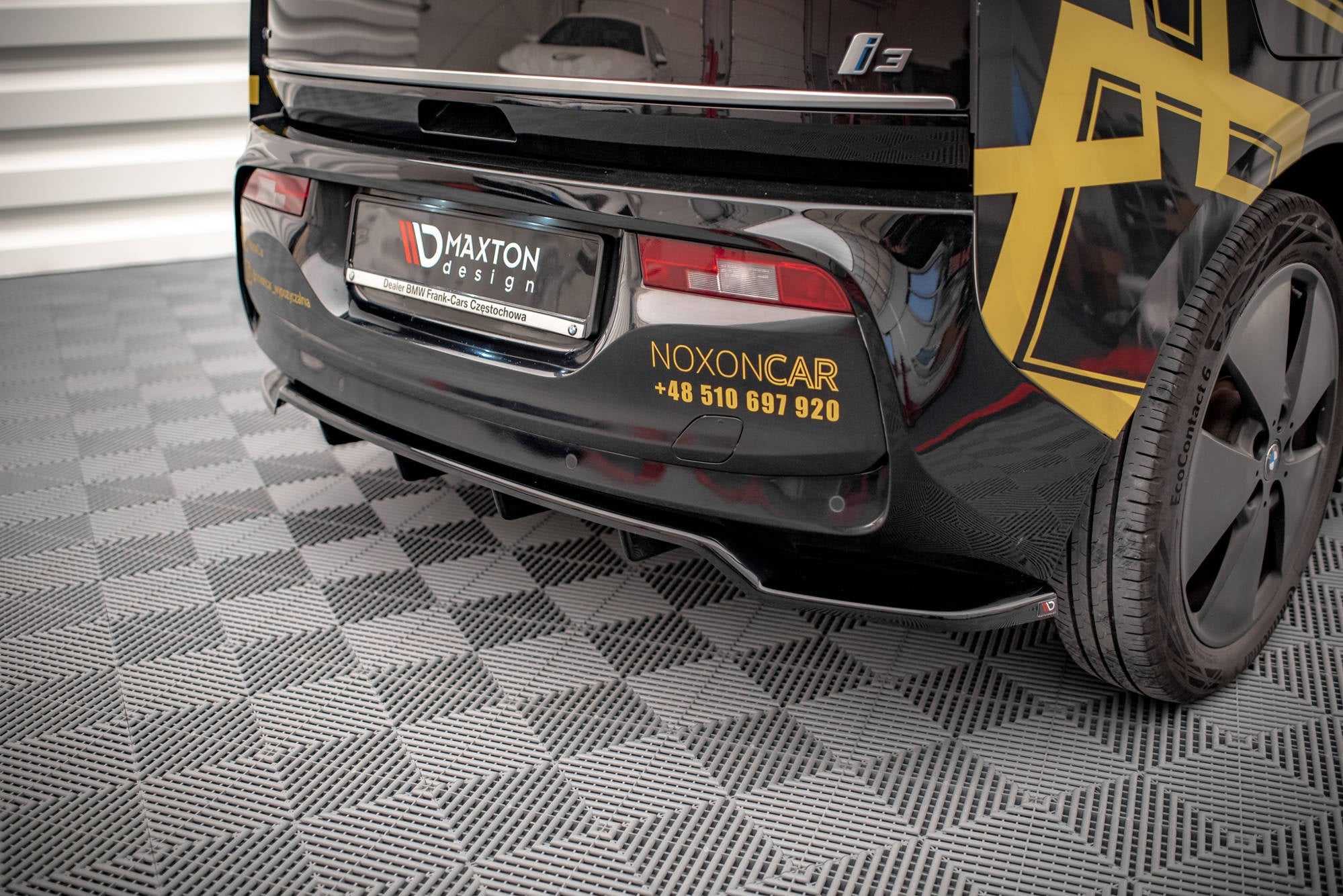 Maxton Design Splitter trasero (With Vertical Bars) para BMW i3 Mk1 Facelift - imagen 2