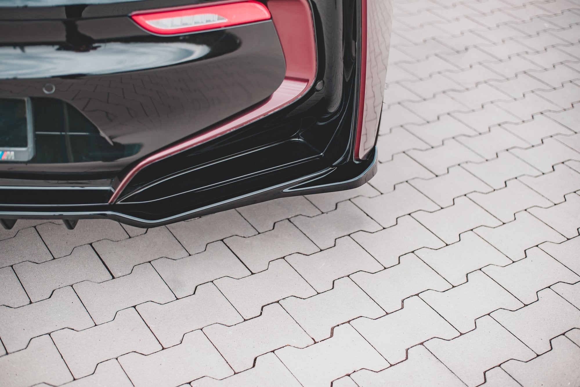 Maxton Design Splitter trasero (With Vertical Bars) para BMW i8 - imagen 3