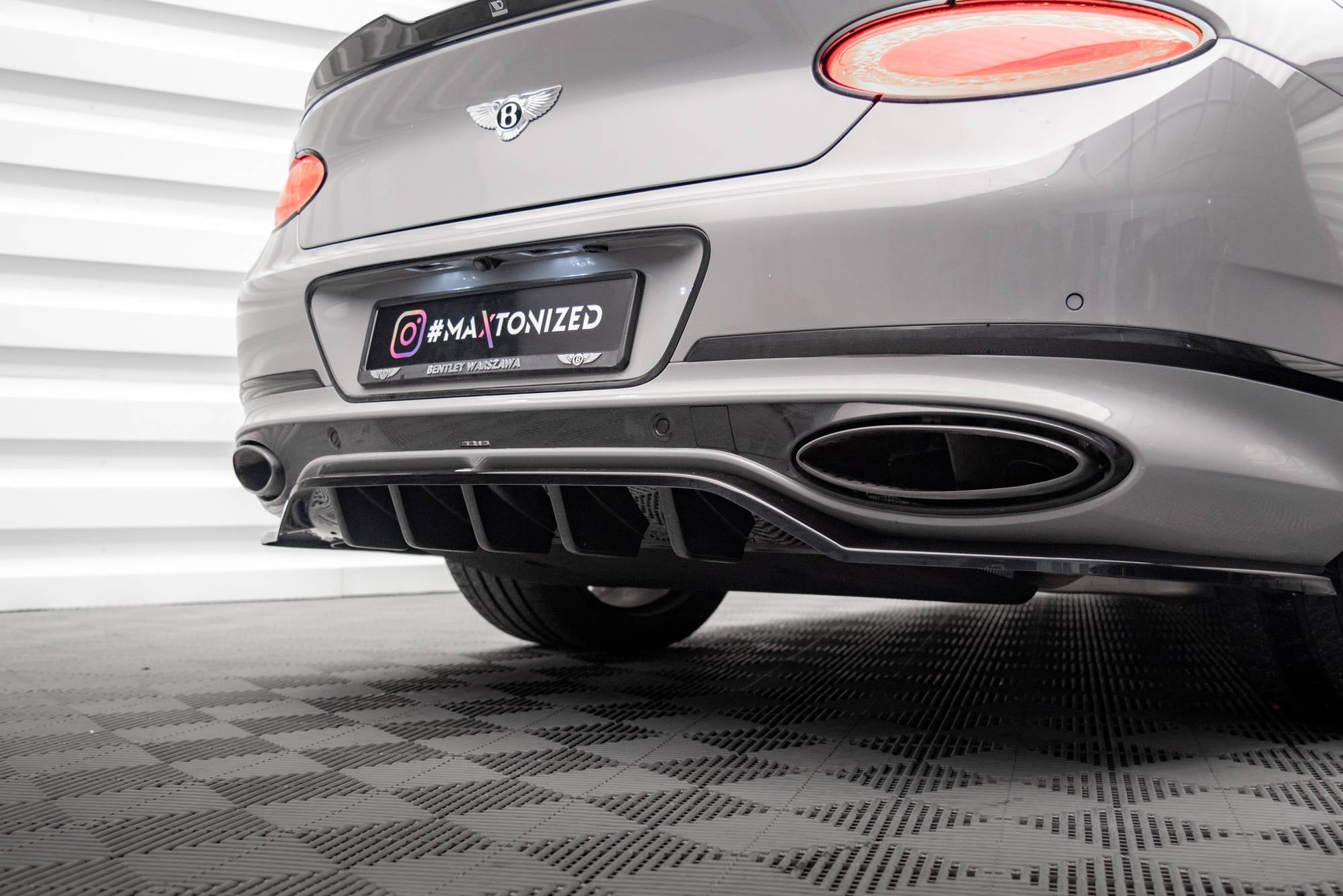 Maxton Design Splitter trasero (With Vertical Bars) para Bentley Continental Convertible GT Mk3 - imagen 1