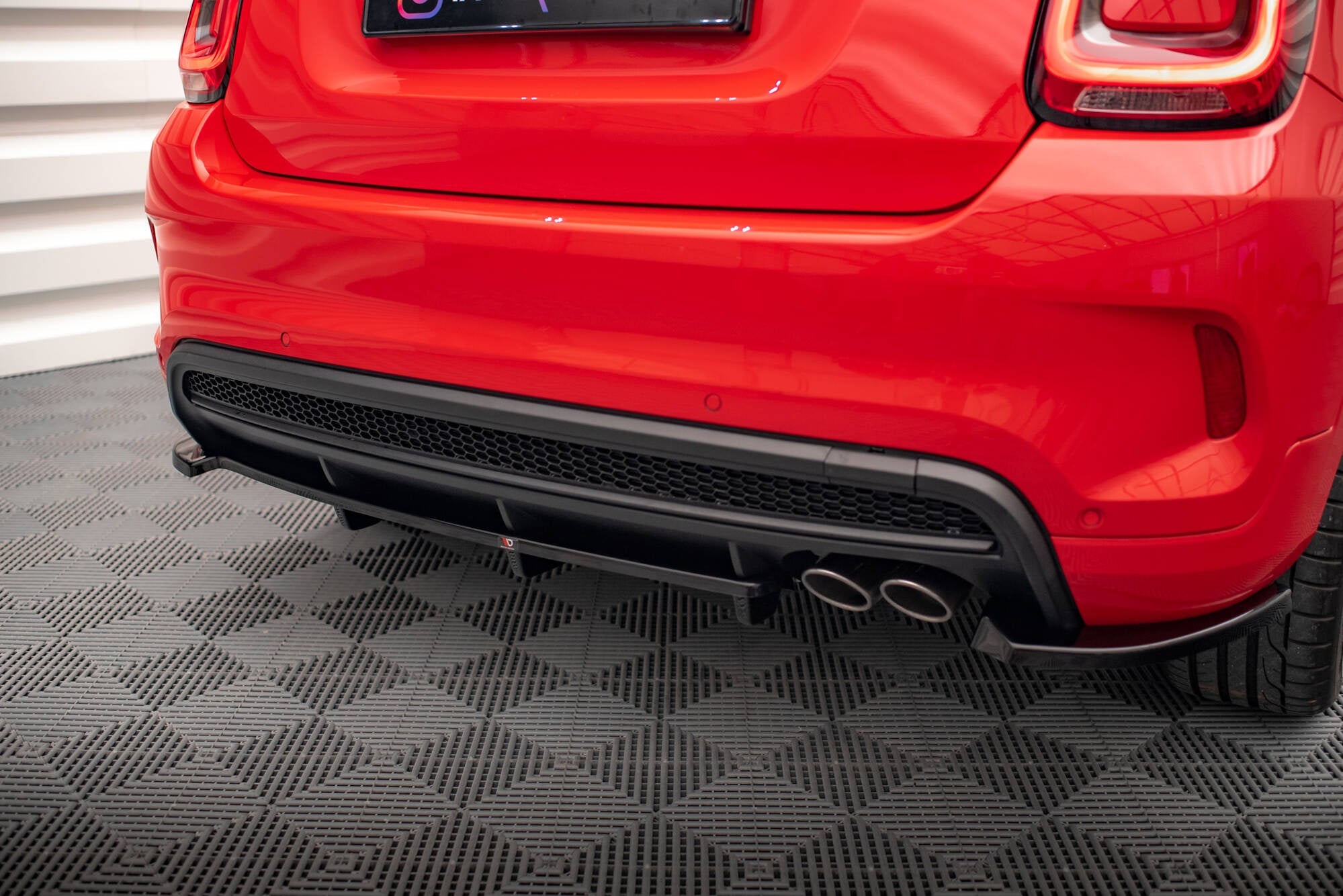 Maxton Design Splitter trasero (With Vertical Bars) para Fiat 500X Sport Mk1 Facelift - imagen 1