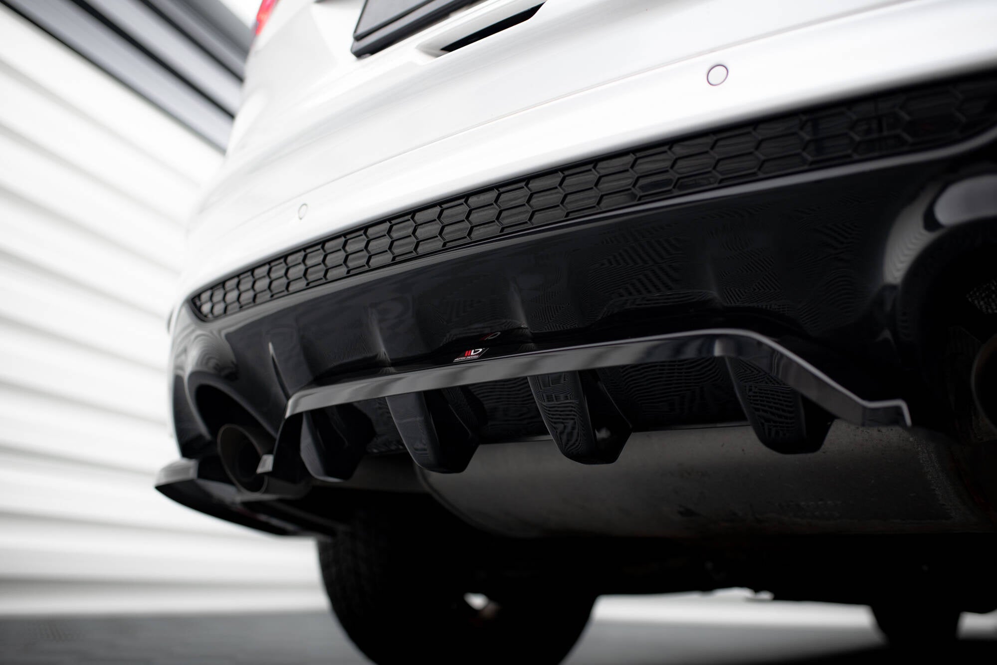 Maxton Design Splitter trasero (With Vertical Bars) para Ford Kuga ST-Line Mk2 - imagen 4