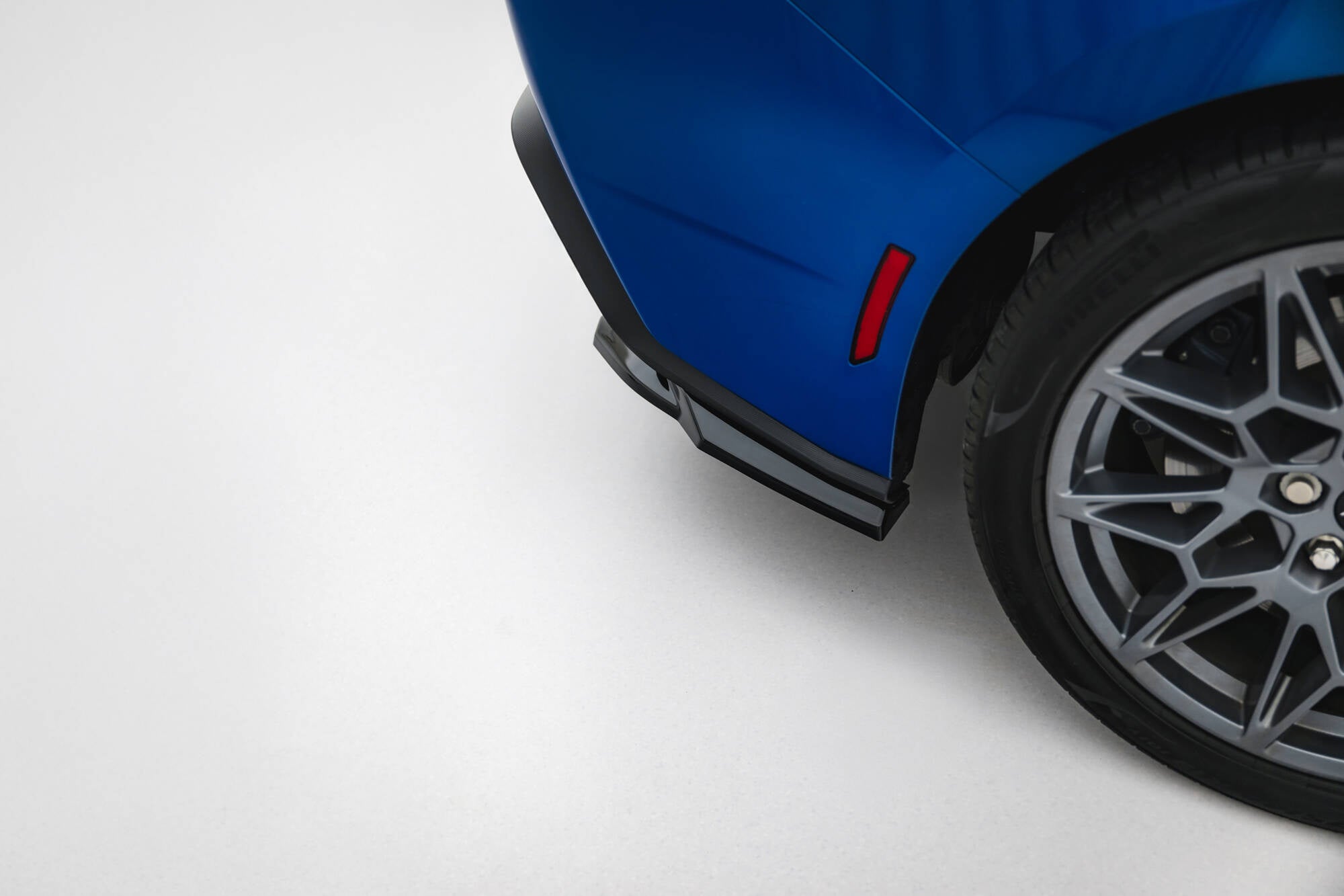 Maxton Design Splitter trasero (With Vertical Bars) para Ford Mustang GT Mk7 - imagen 4