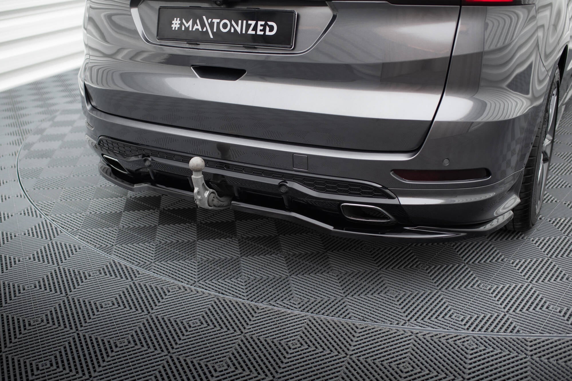 Maxton Design Splitter trasero (With Vertical Bars) para Ford S-Max ST-Line Mk2 - imagen 1