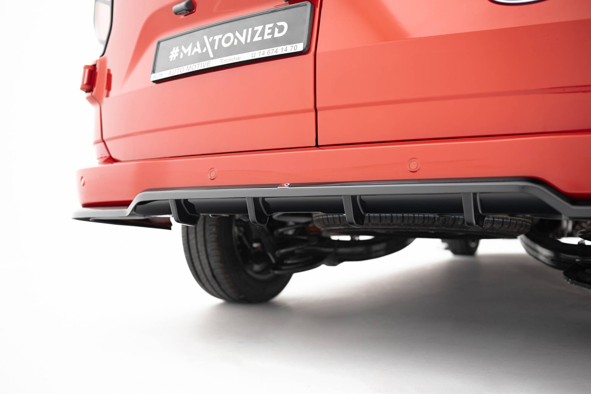 Maxton Design Splitter trasero (With Vertical Bars) para Ford Transit Custom / Tourneo Custom Mk2 - imagen 3