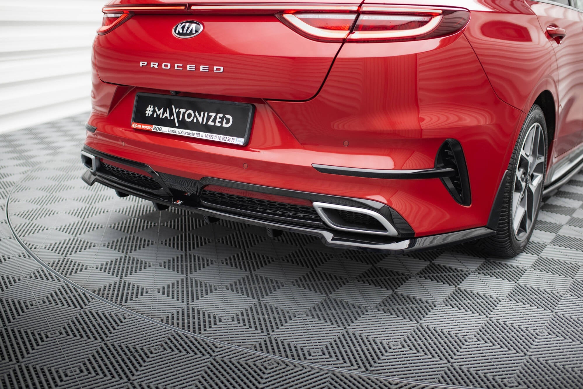 Maxton Design Splitter trasero (With Vertical Bars) para Kia ProCeed GT-Line Mk1 - imagen 2