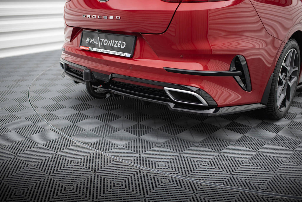 Maxton Design Splitter trasero (With Vertical Bars) para Kia ProCeed GT-Line Mk1 - imagen 1