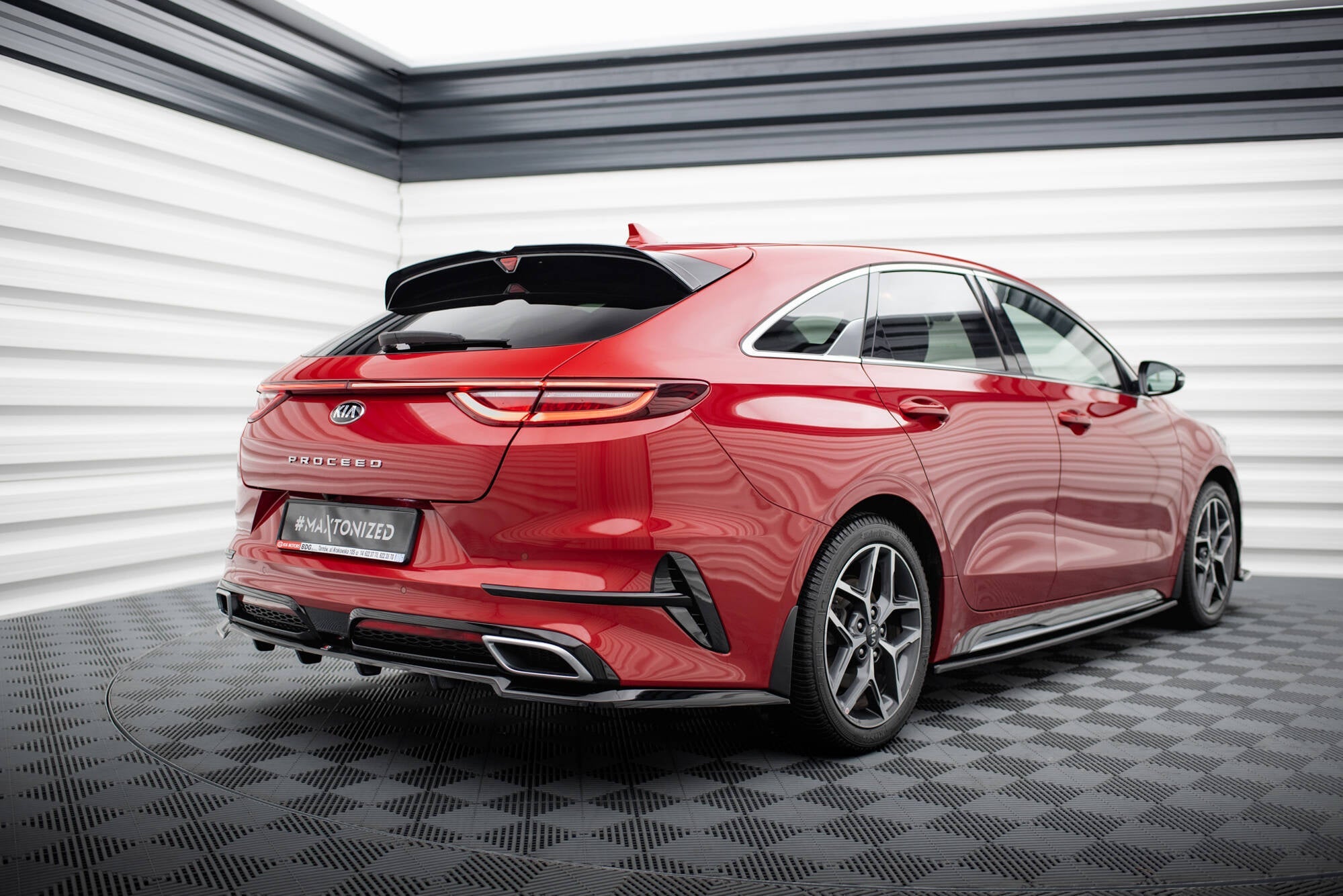 Maxton Design Splitter trasero (With Vertical Bars) para Kia ProCeed GT-Line Mk1 - imagen 5