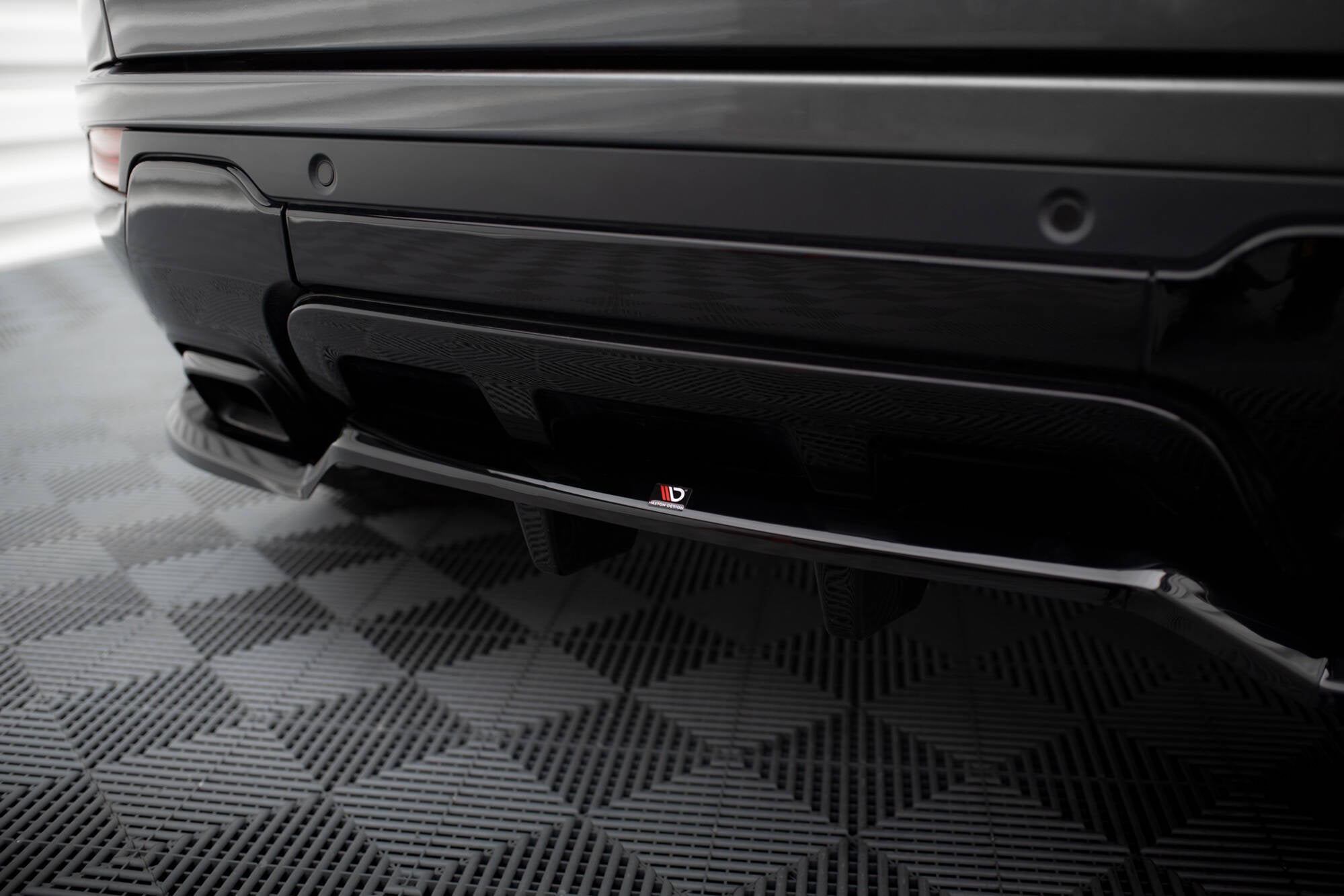 Maxton Design Splitter trasero (With Vertical Bars) para Land Rover Range Rover Evoque HSE Dynamic Mk1 Facelift - imagen 3