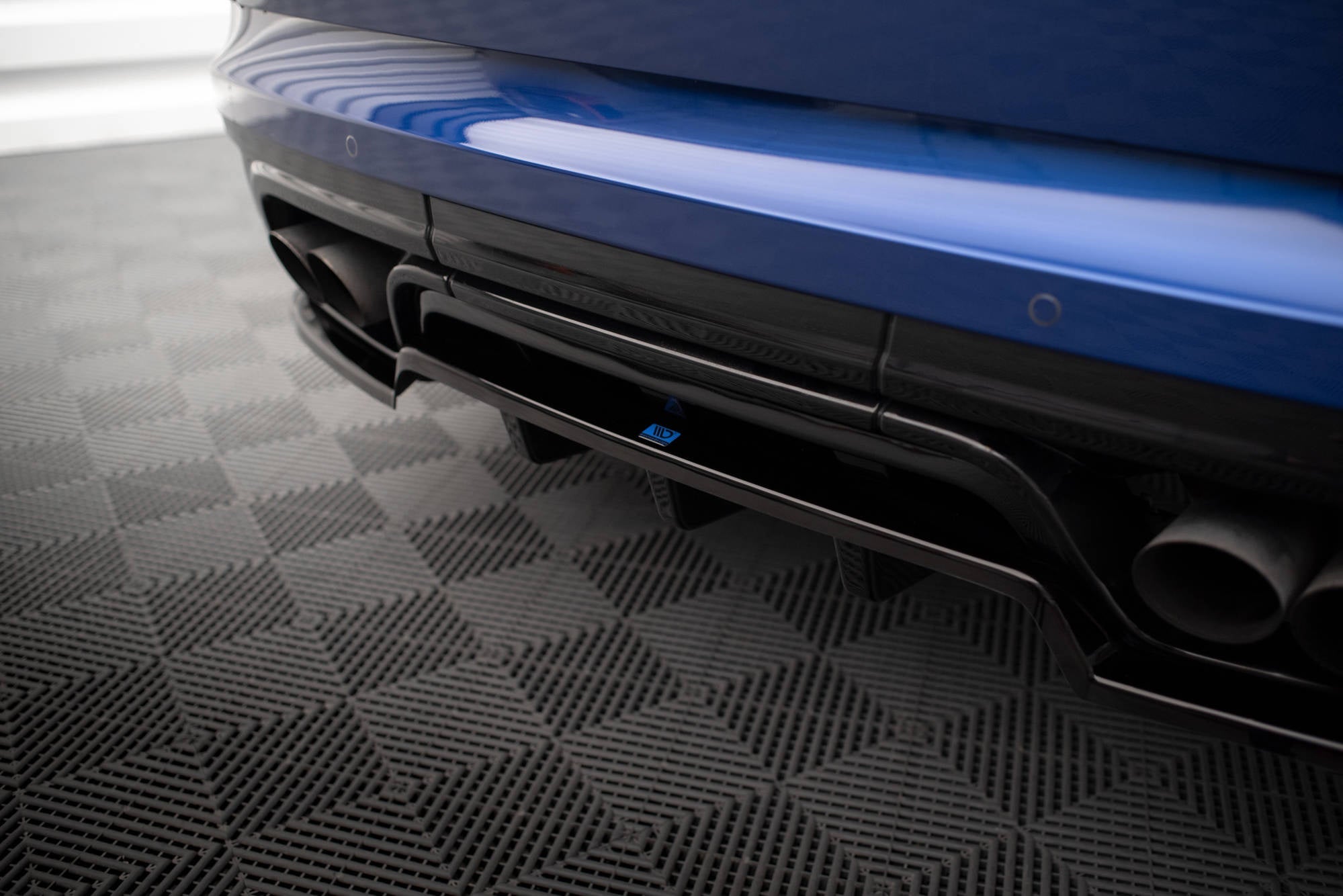 Maxton Design Splitter trasero (With Vertical Bars) para Land Rover Range Rover Sport SVR Mk2 - imagen 3