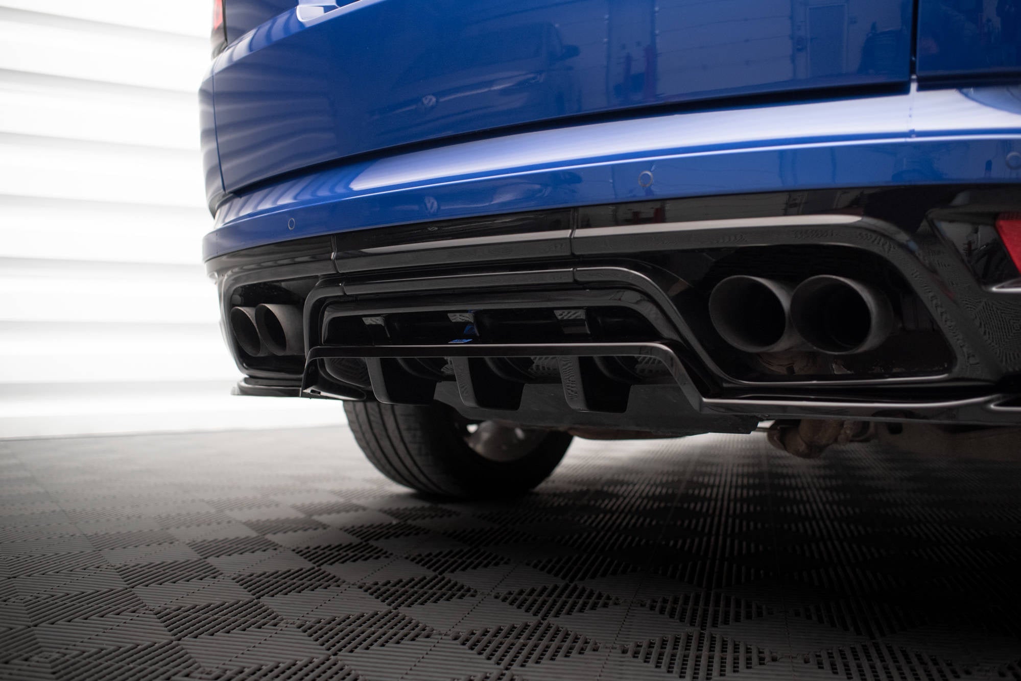 Maxton Design Splitter trasero (With Vertical Bars) para Land Rover Range Rover Sport SVR Mk2 - imagen 4