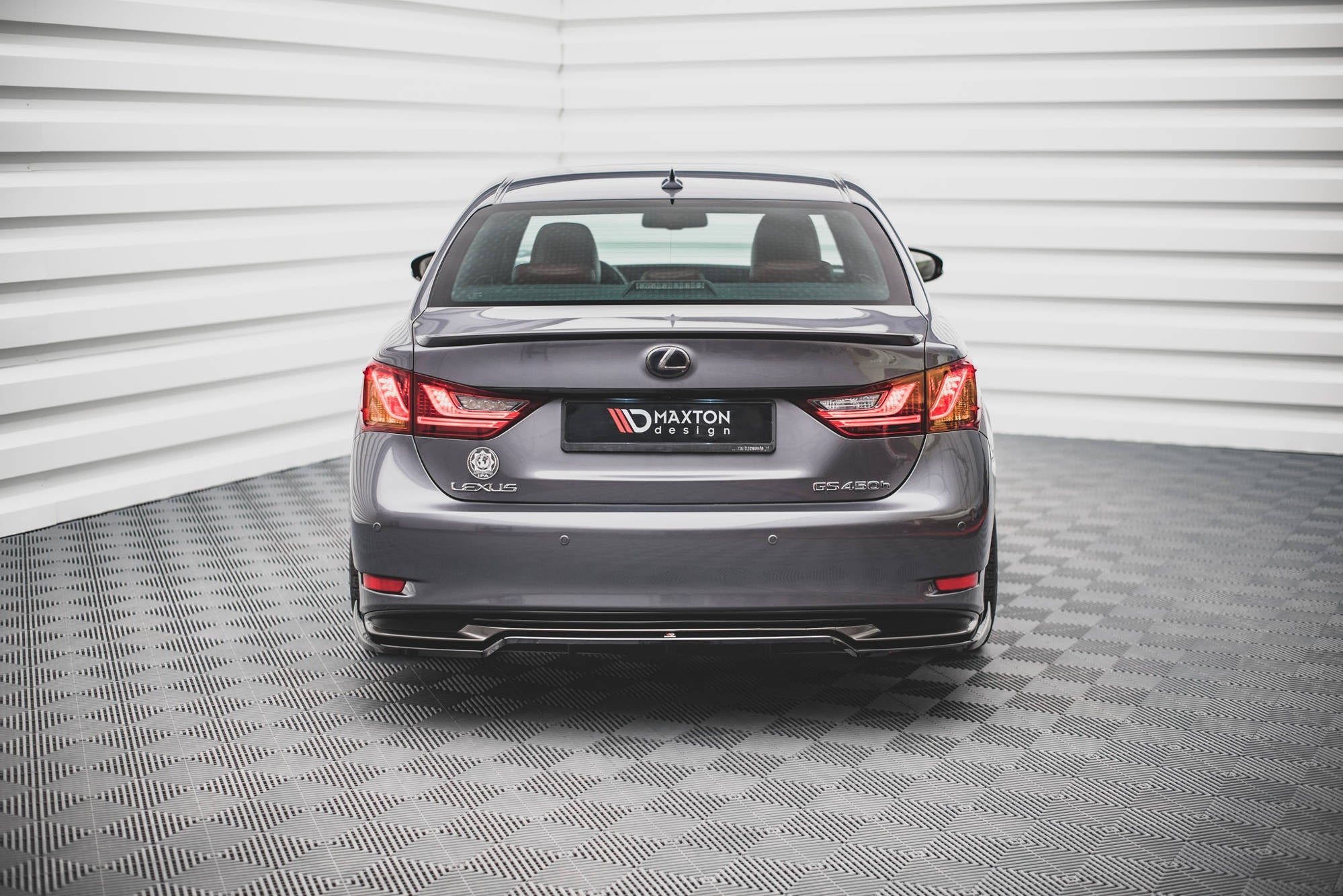 Maxton Design Splitter trasero (With Vertical Bars) para Lexus GS F Sport Hybrid Mk4 (L10) - imagen 2