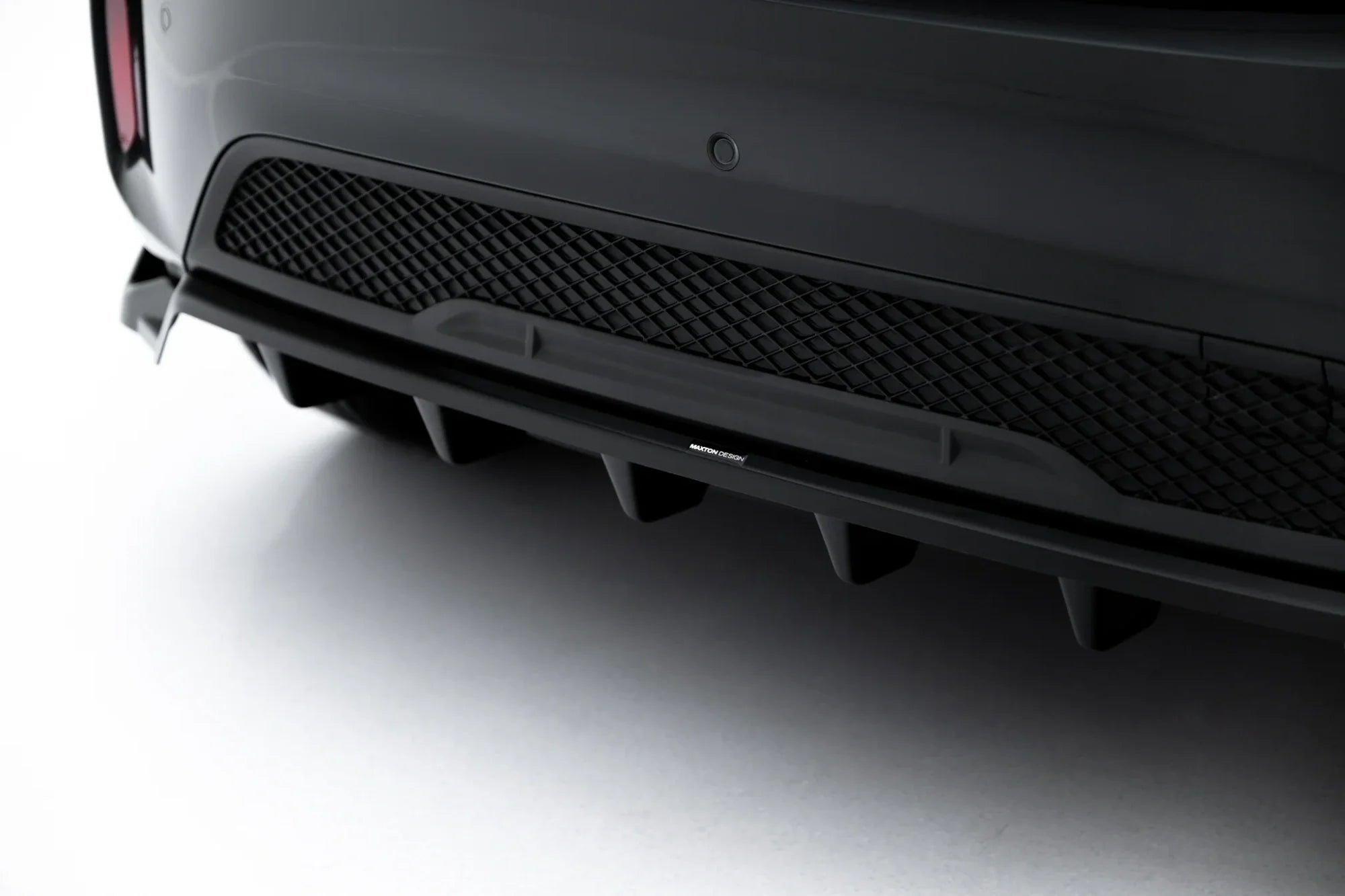 Maxton Design Splitter trasero (With Vertical Bars) para MG 3 Mk1 - imagen 2