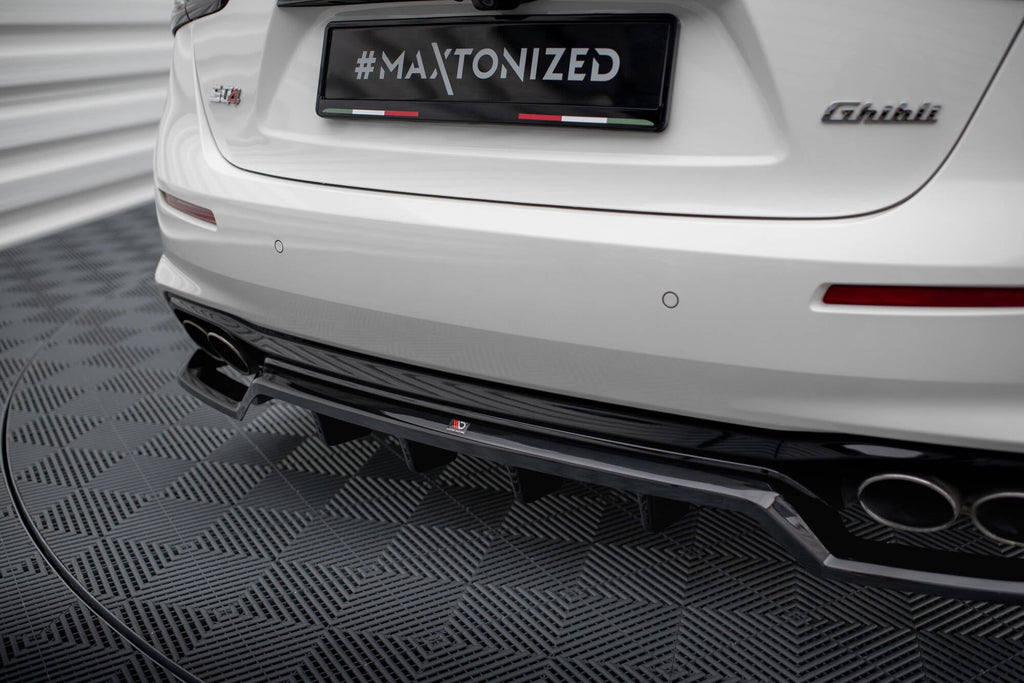 Maxton Design Splitter trasero (With Vertical Bars) para Maserati Ghibli Mk3 Facelift - imagen 3