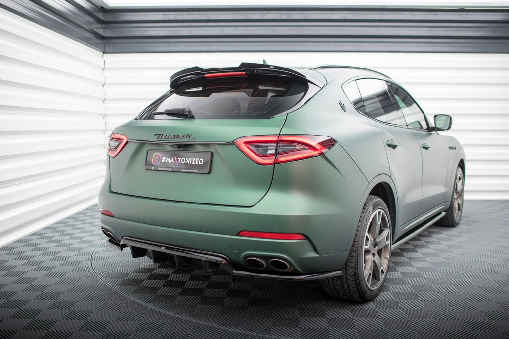 Maxton Design Splitter trasero (With Vertical Bars) para Maserati Levante Mk1 - imagen 5