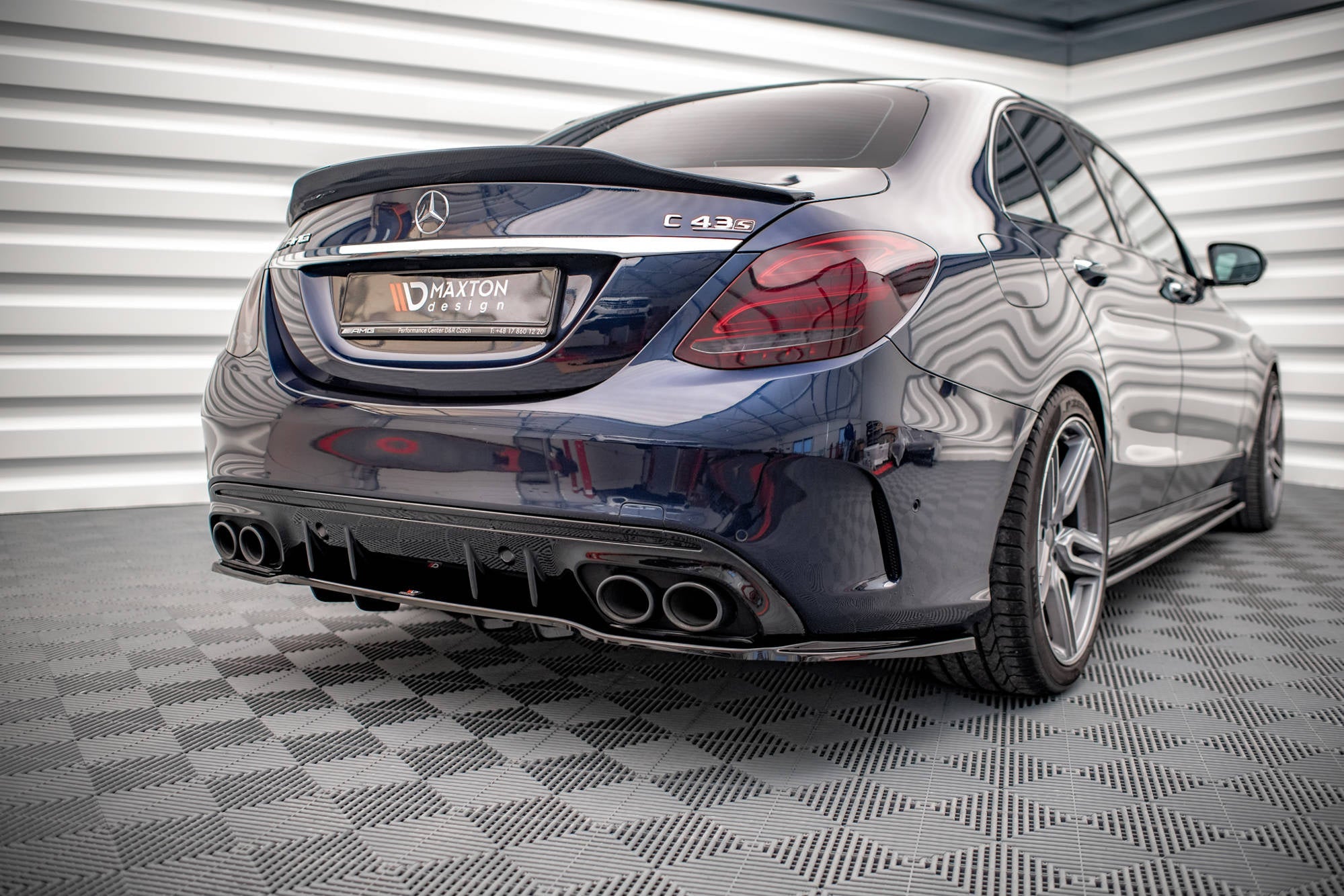 Maxton Design Splitter trasero (With Vertical Bars) para Mercedes-AMG C 43 Sedan W205 Facelift - imagen 1