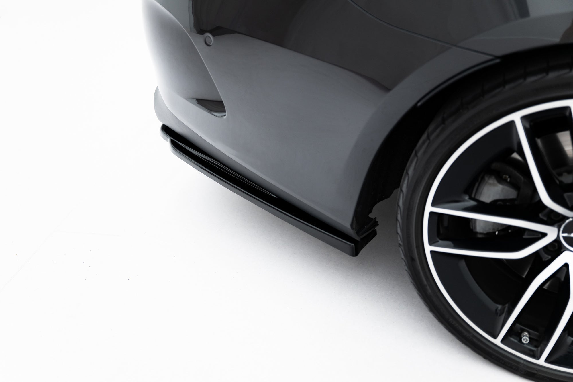 Maxton Design Splitter trasero (With Vertical Bars) para Mercedes-AMG CLS 53 C257 - imagen 2