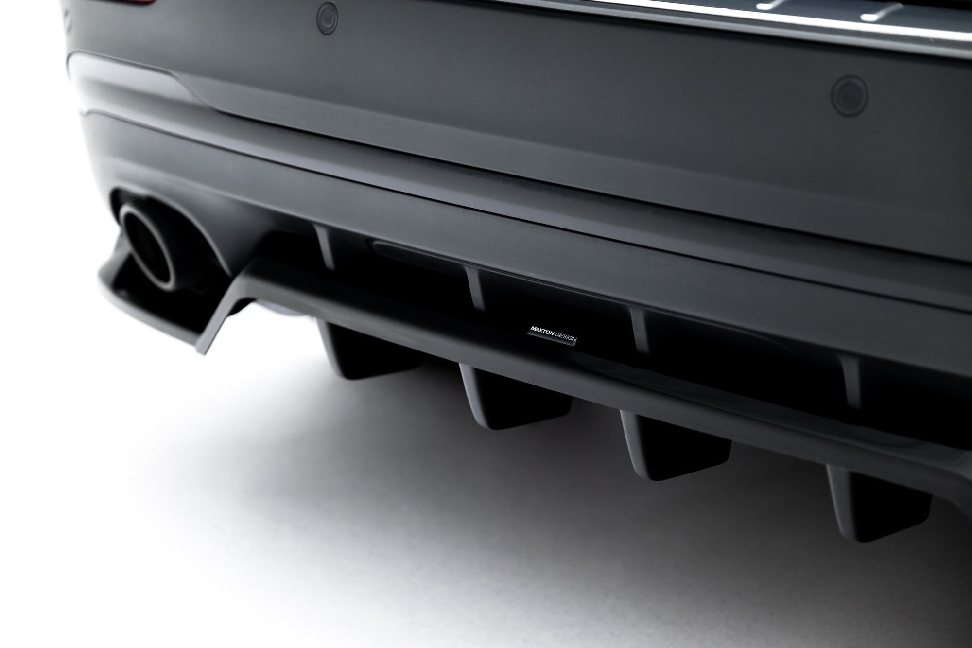 Maxton Design Splitter trasero (With Vertical Bars) para Mercedes-AMG GLA 35 H247 Facelift - imagen 3