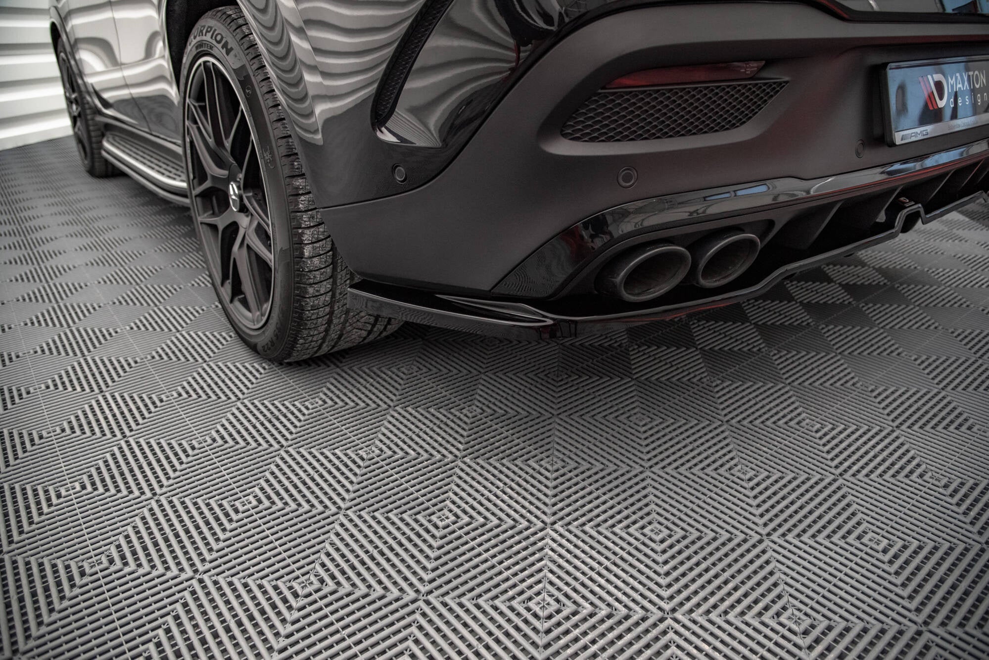 Maxton Design Splitter trasero (With Vertical Bars) para Mercedes-AMG GLE 53 Coupe C167 / C167 Facelift - imagen 2