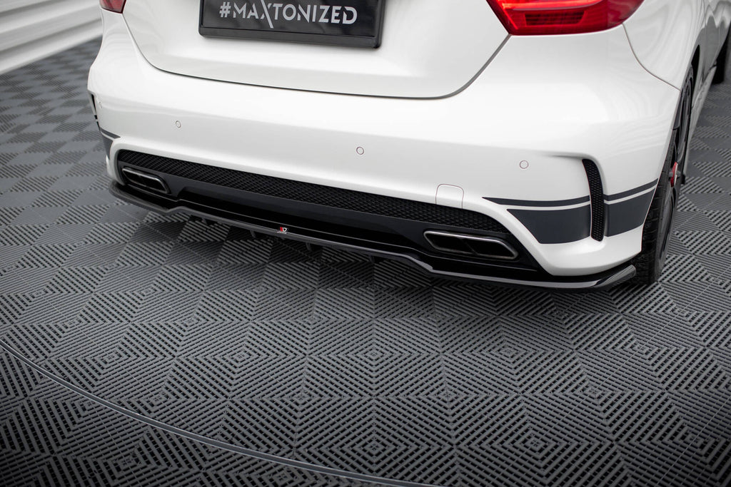 Maxton Design Splitter trasero (With Vertical Bars) para Mercedes-Benz A45 AMG W176 - imagen 1