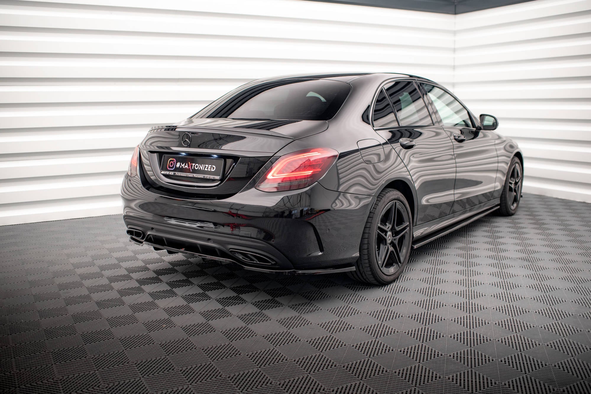 Maxton Design Splitter trasero (With Vertical Bars) para Mercedes-Benz C AMG-Line W205 Facelift - imagen 5