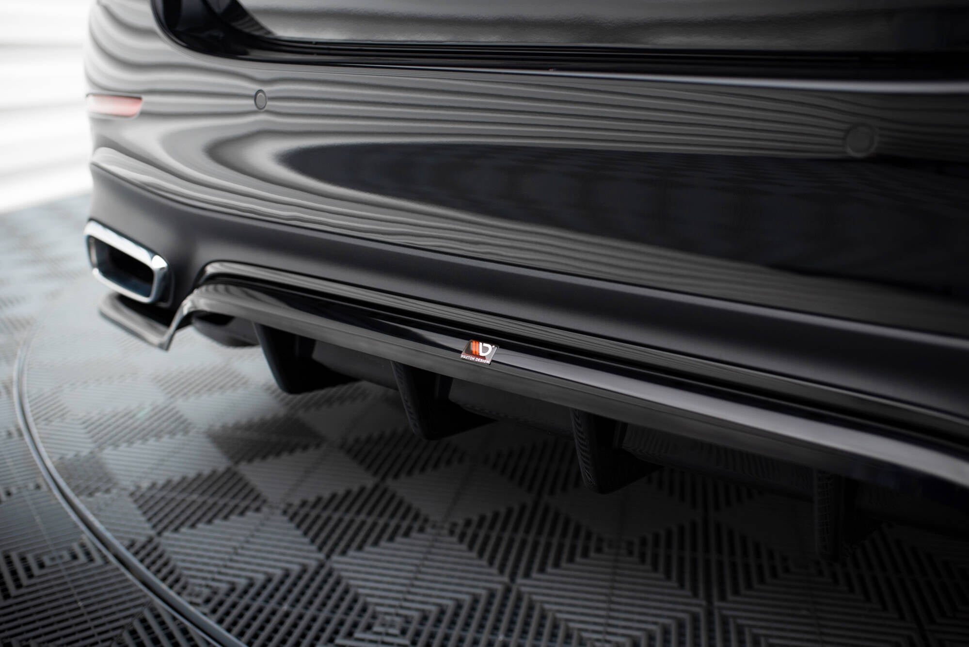 Maxton Design Splitter trasero (With Vertical Bars) para Mercedes-Benz E AMG-Line W214 - imagen 4