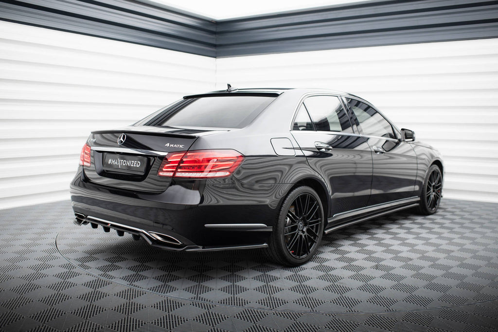 Maxton Design Splitter trasero (With Vertical Bars) para Mercedes-Benz E W212 Facelift - imagen 1