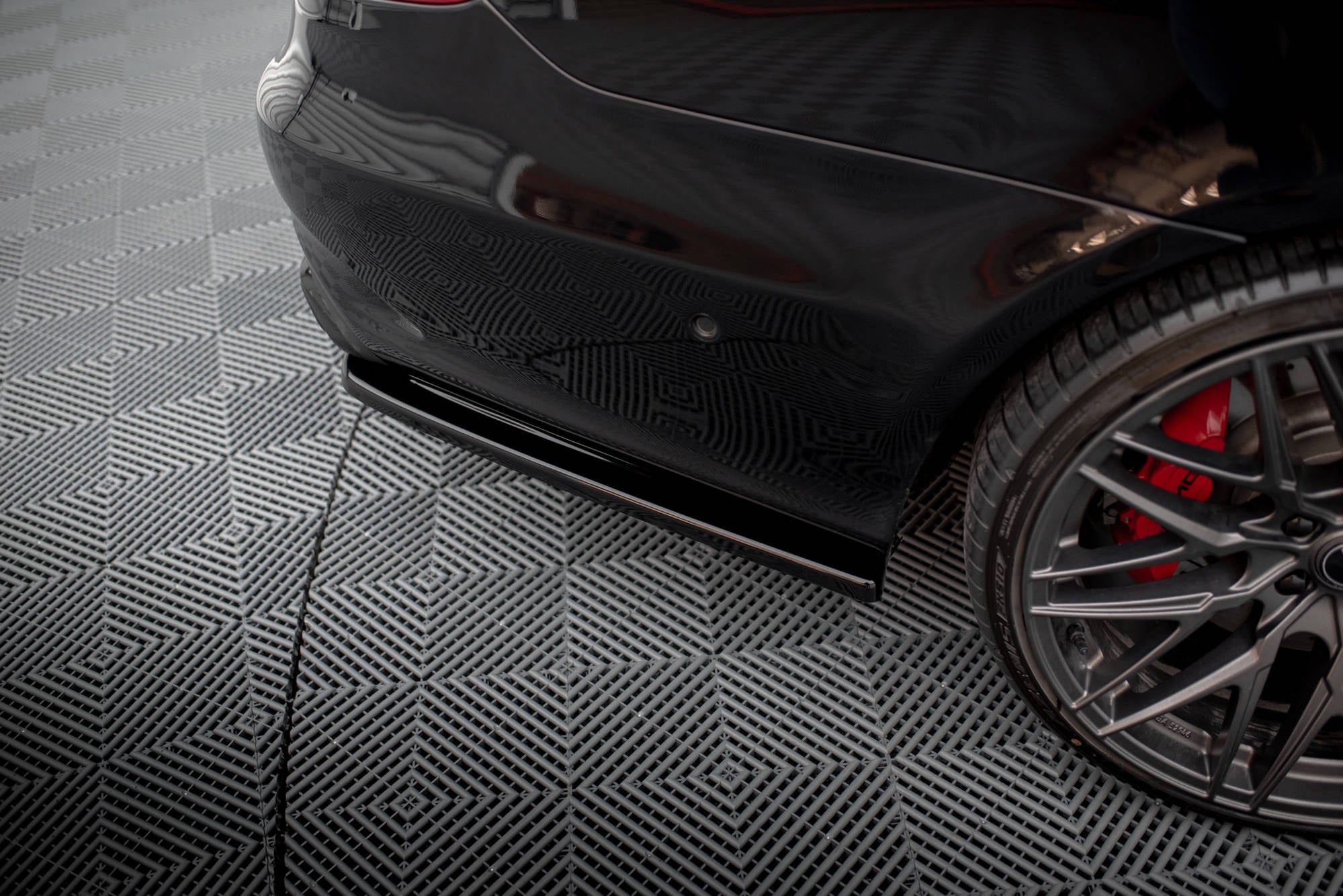 Maxton Design Splitter trasero (With Vertical Bars) para Mercedes-Benz E63 AMG Sedan W212 Facelift - imagen 3