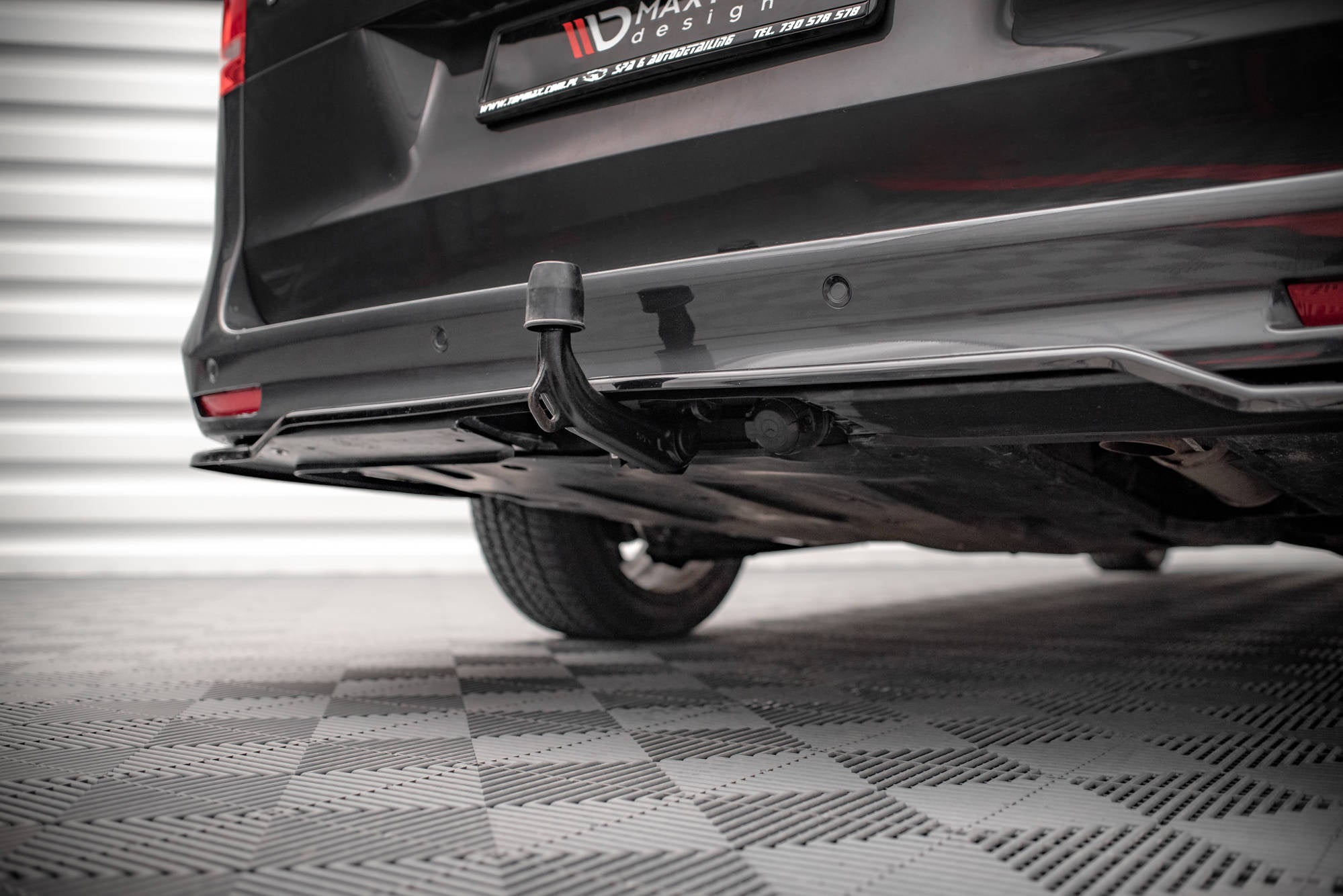 Maxton Design Splitter trasero (With Vertical Bars) para Mercedes-Benz V-Class AMG-Line W447 Facelift - imagen 3