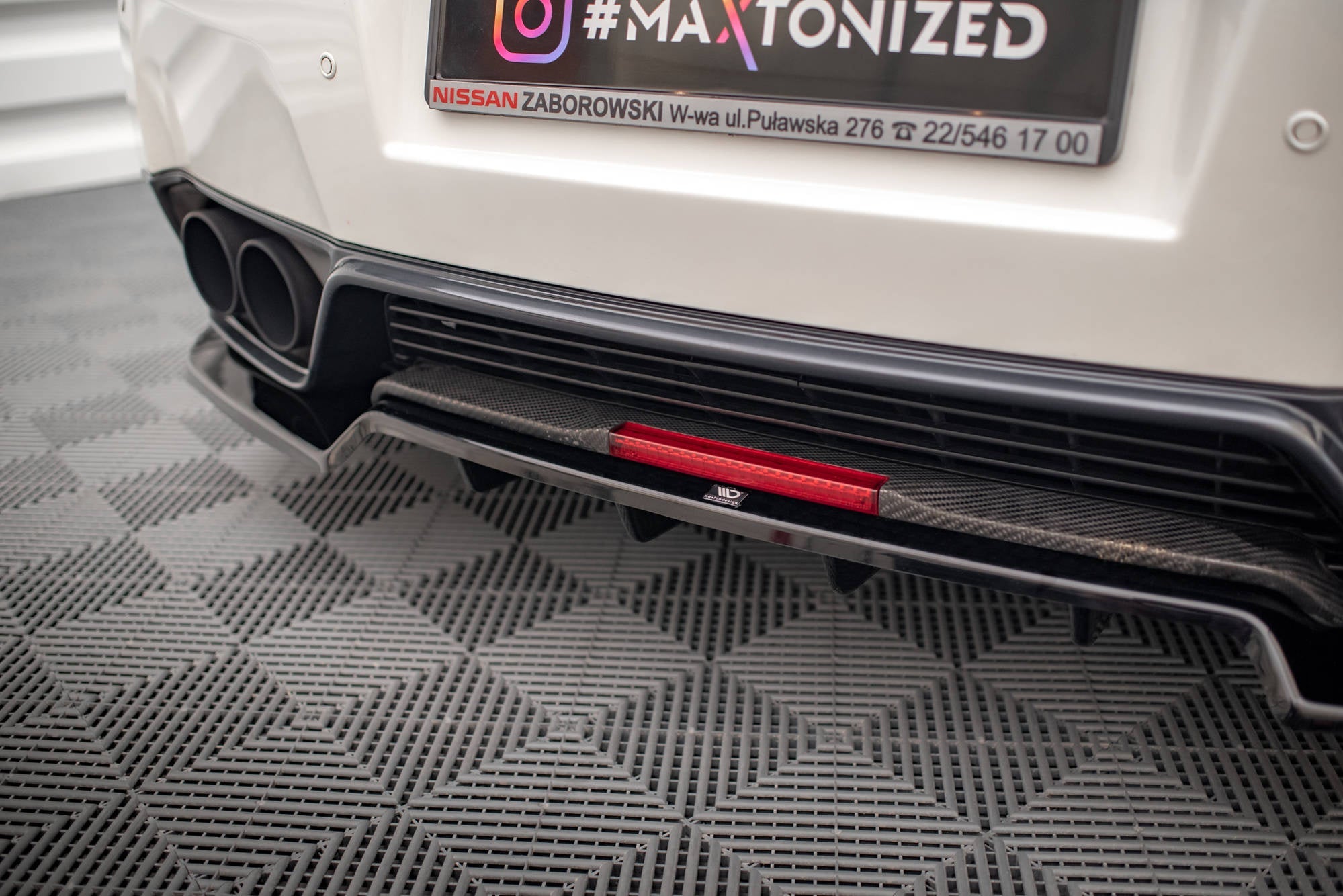 Maxton Design Splitter trasero (With Vertical Bars) para Nissan GTR R35 Facelift - imagen 4