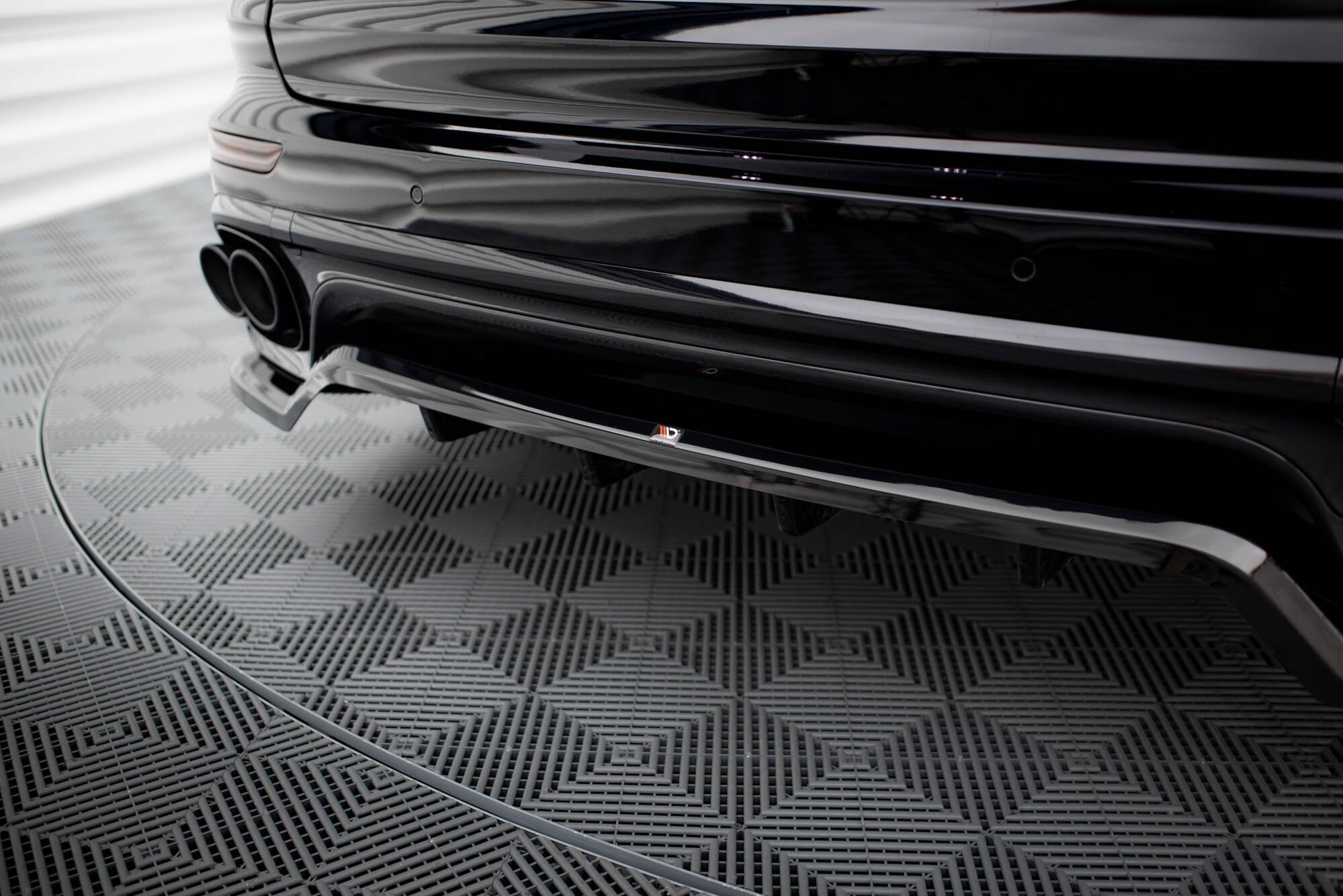 Maxton Design Splitter trasero (With Vertical Bars) para Porsche Cayenne Mk2 Facelift - imagen 3