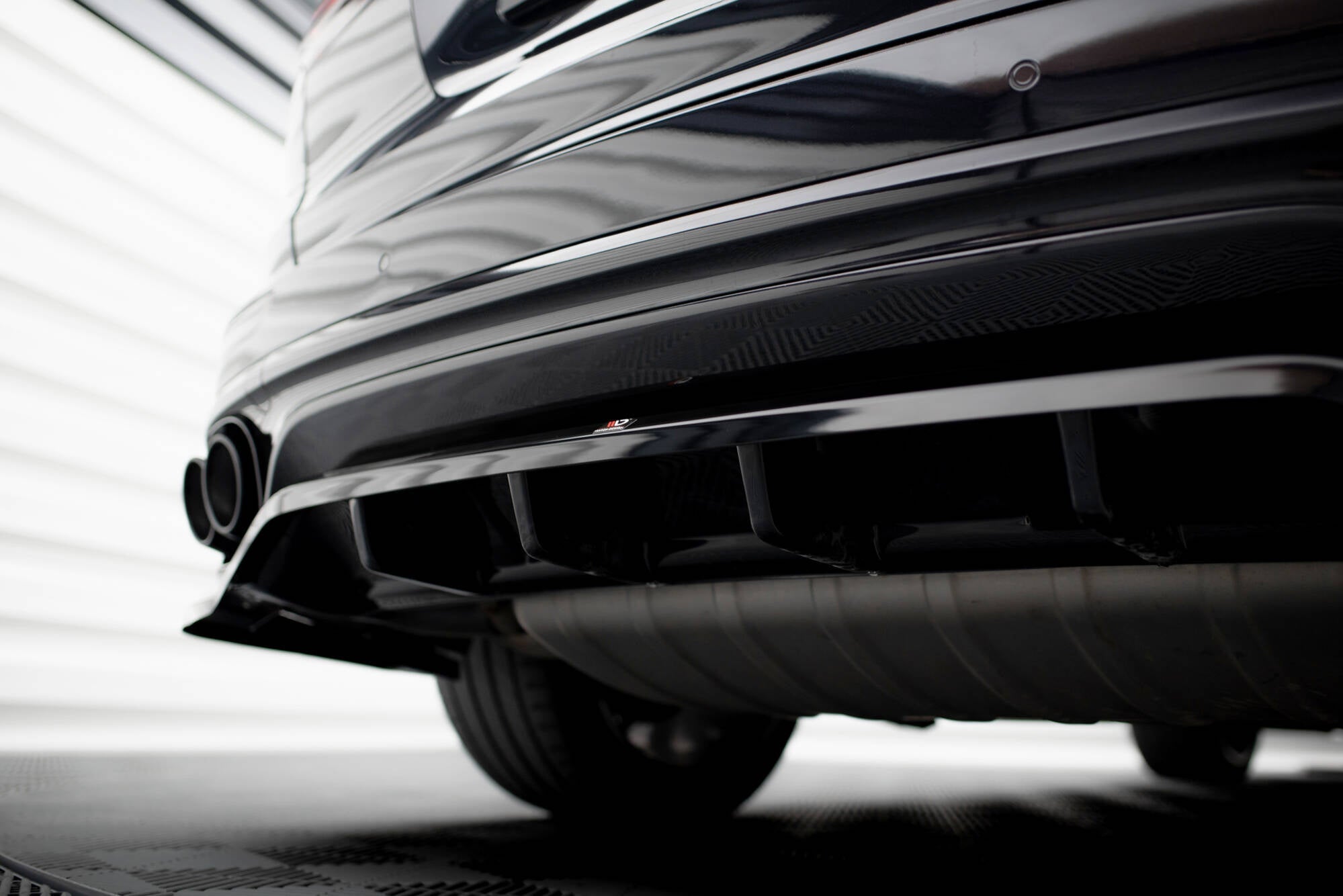 Maxton Design Splitter trasero (With Vertical Bars) para Porsche Cayenne Mk2 Facelift - imagen 5