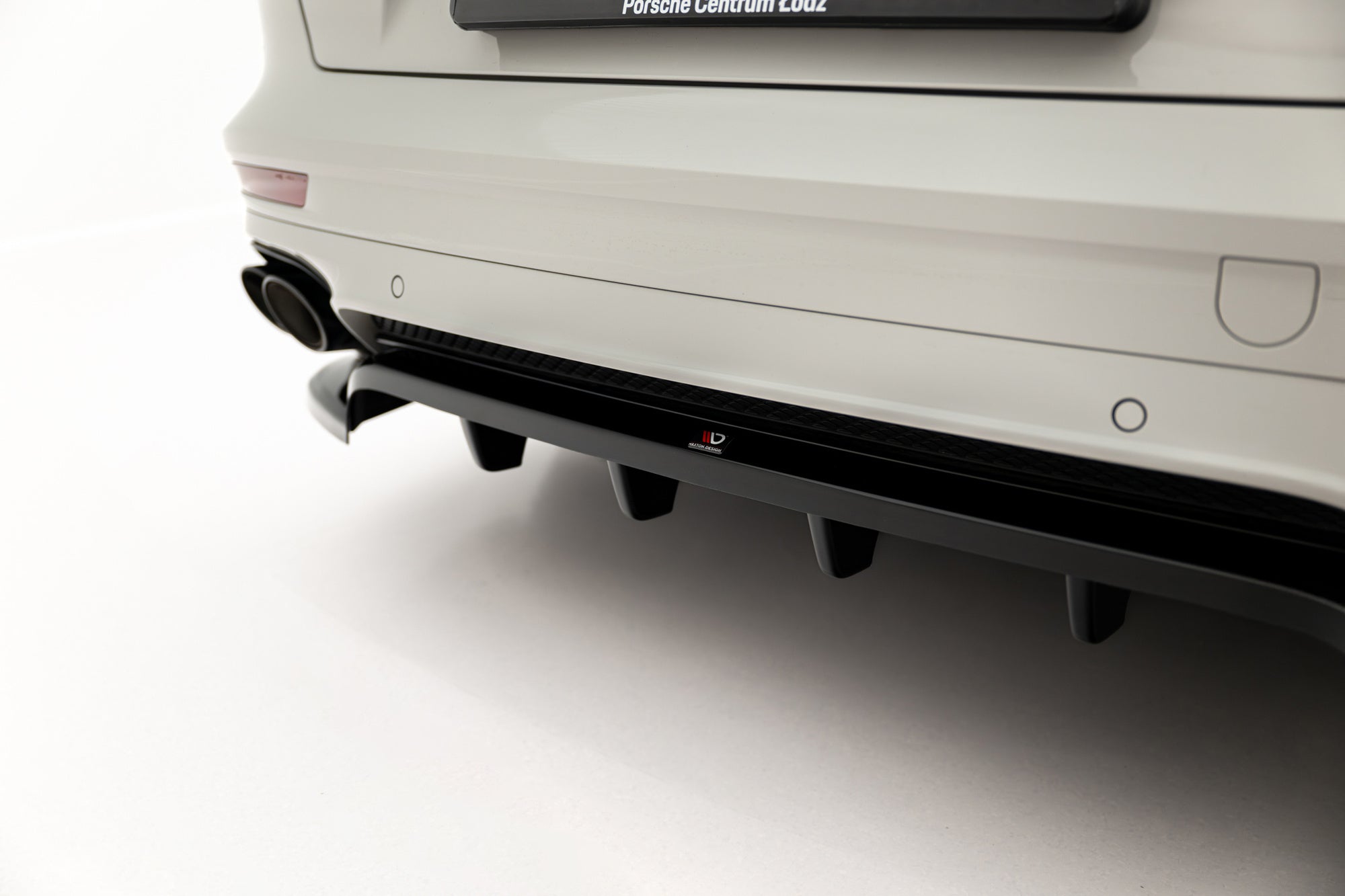 Maxton Design Splitter trasero (With Vertical Bars) para Porsche Panamera GTS Sport Turismo 971 Facelift - imagen 3