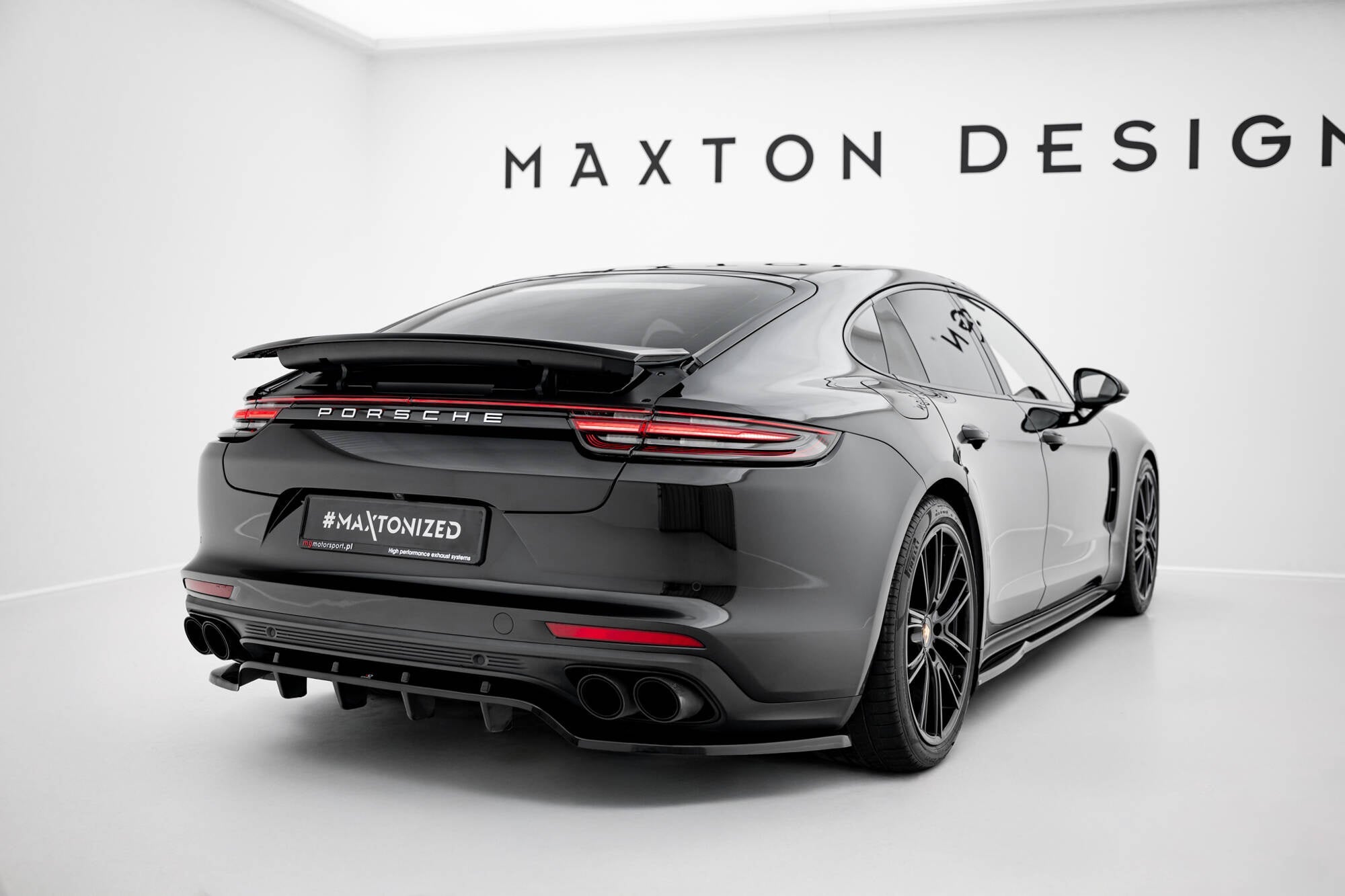 Maxton Design Splitter trasero (With Vertical Bars) para Porsche Panamera Turbo S E-Hybrid / Panamera E-Hybrid / Panamera 4S 971 - imagen 1