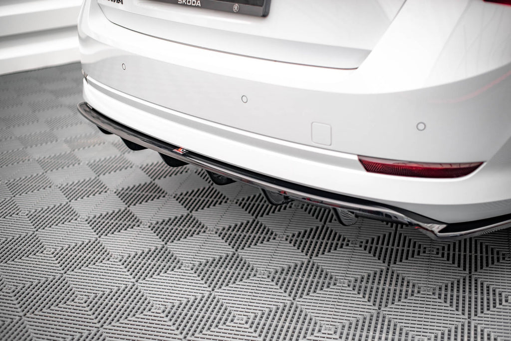 Maxton Design Splitter trasero (With Vertical Bars) para Skoda Octavia Mk4 - imagen 1