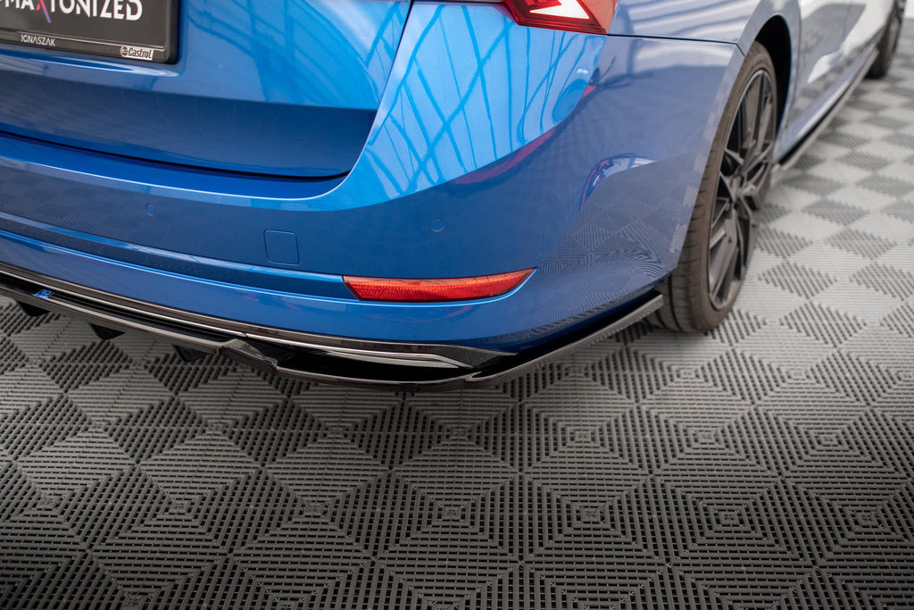 Maxton Design Splitter trasero (With Vertical Bars) para Skoda Octavia Sportline Mk4 - imagen 2