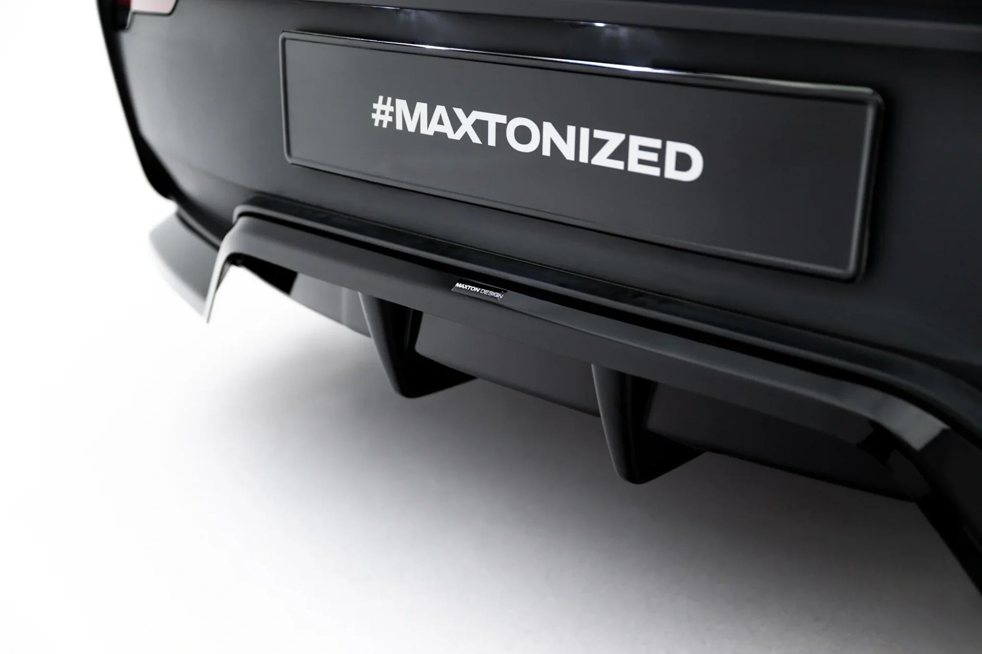 Maxton Design Splitter trasero (With Vertical Bars) para Tesla Model Y Premium Mk1 Facelift - imagen 4