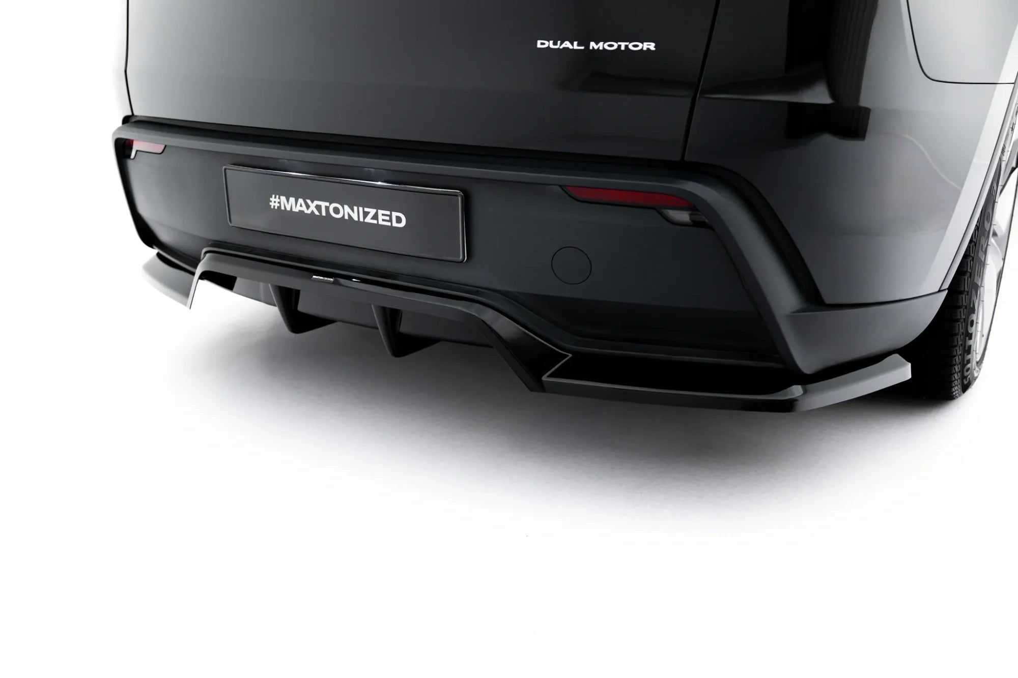 Maxton Design Splitter trasero (With Vertical Bars) para Tesla Model Y Premium Mk1 Facelift - imagen 3