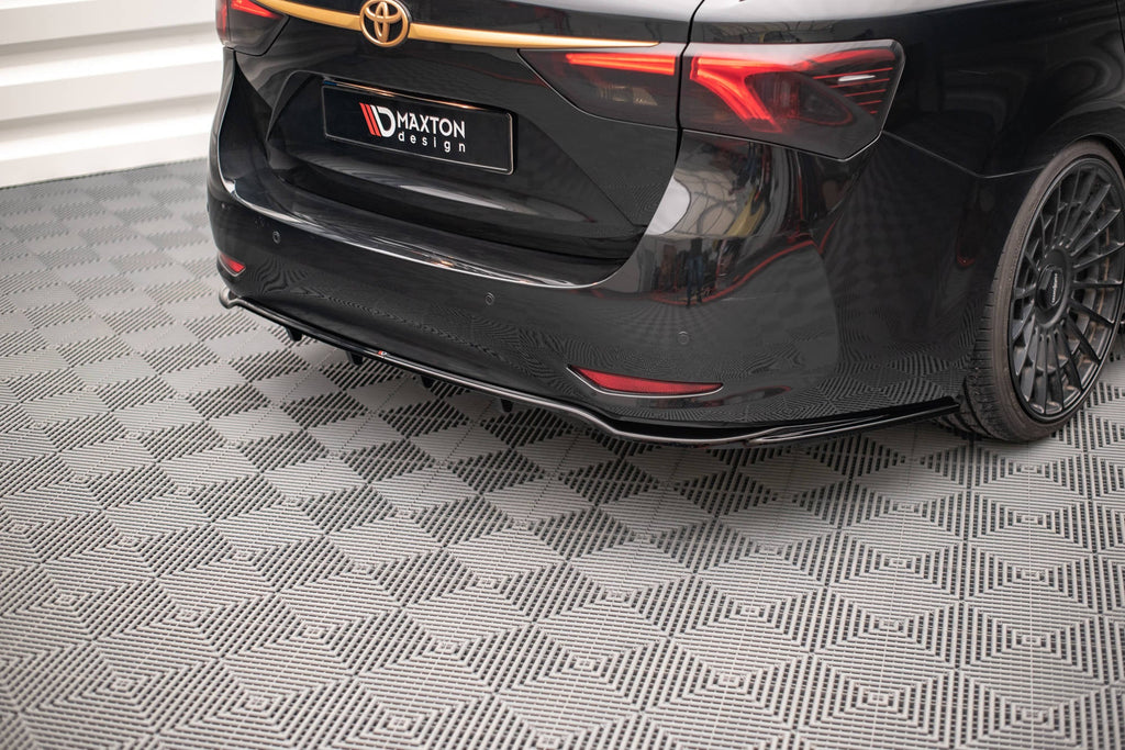 Maxton Design Splitter trasero (With Vertical Bars) para Toyota Avensis Wagon Mk3 Facelift - imagen 1