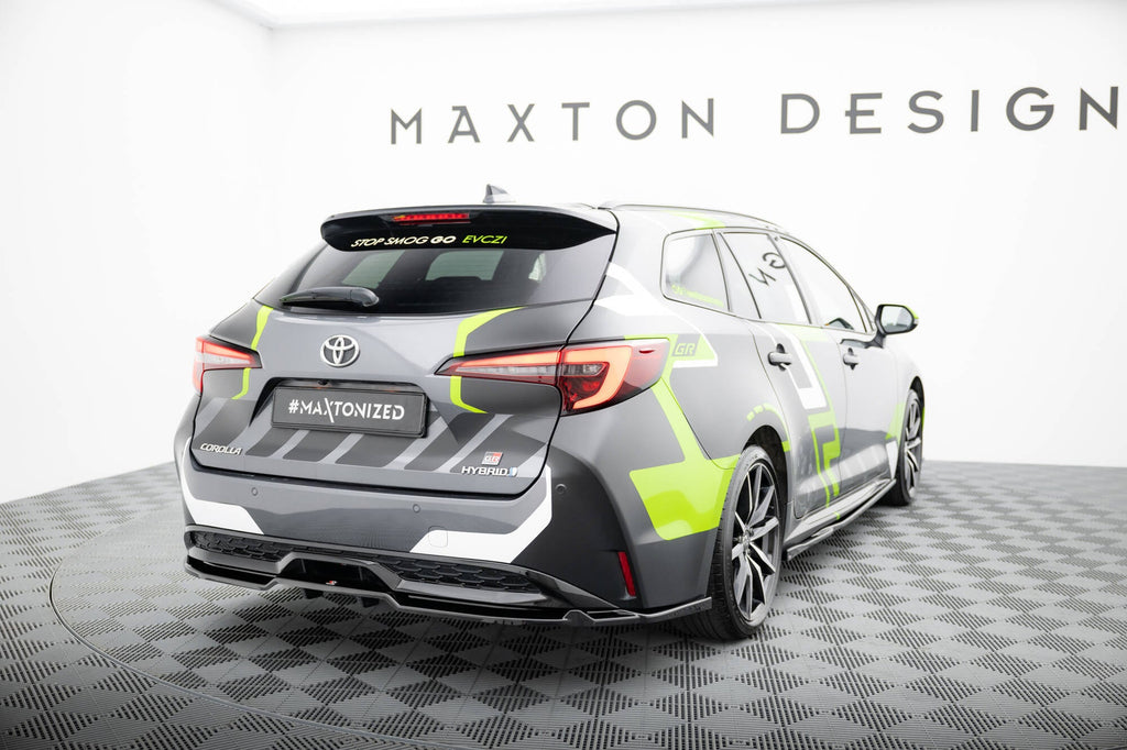 Maxton Design Splitter trasero (With Vertical Bars) para Toyota Corolla GR Sport Touring Sports Mk12 - imagen 1